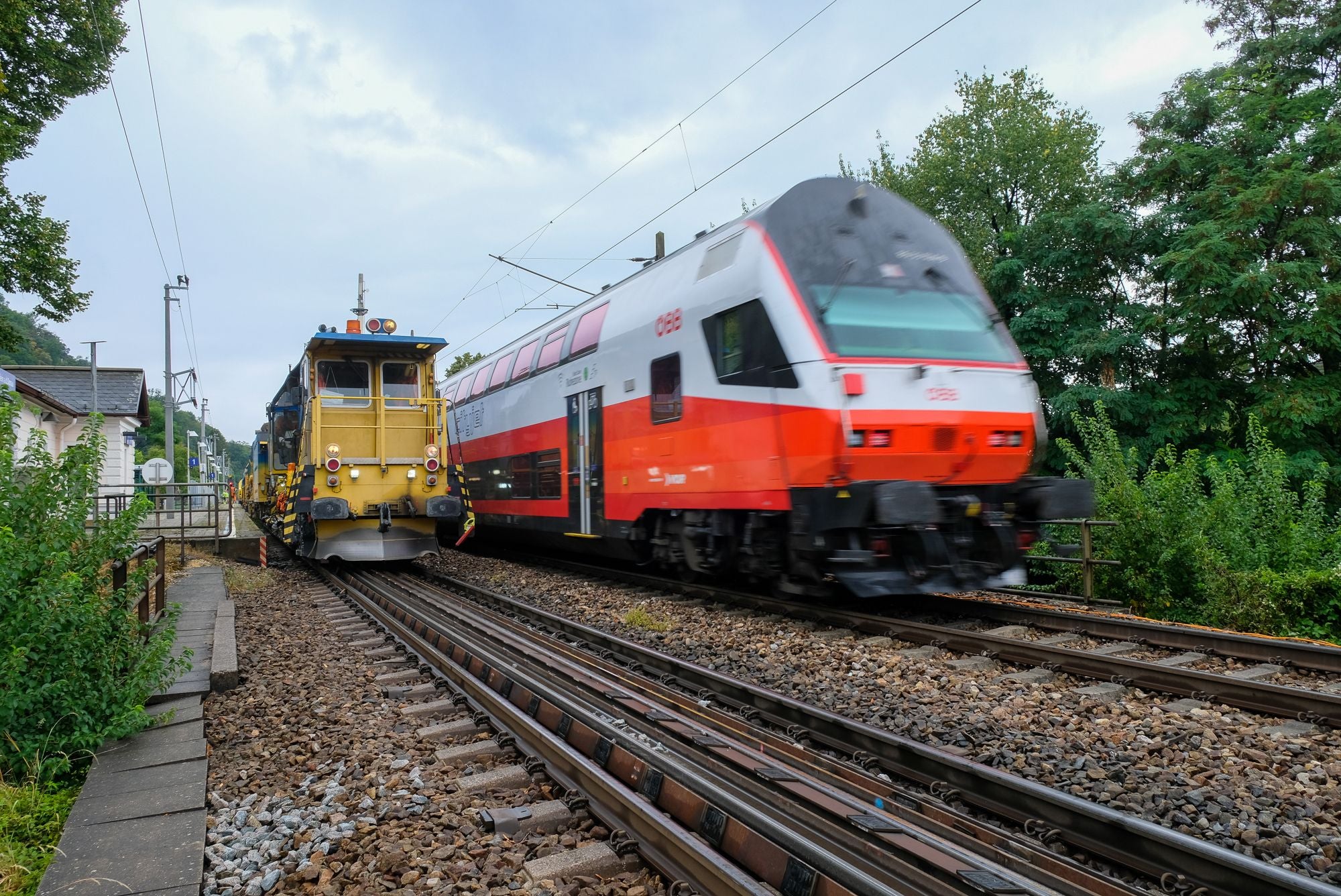 Zug der ÖBB auf betroffener Strecke
