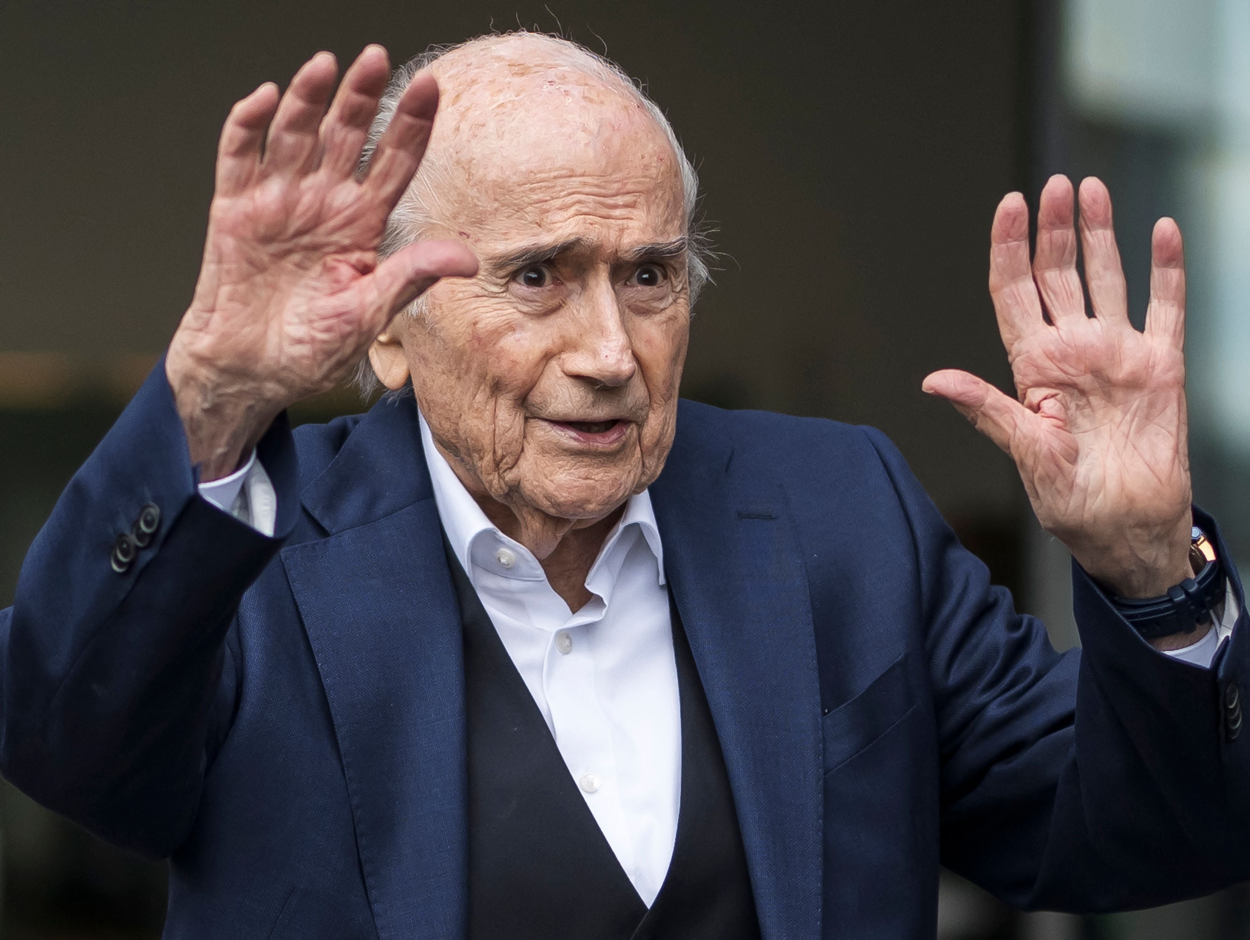 Sepp Blatter kritisiert die FIFA und Infantino stark.