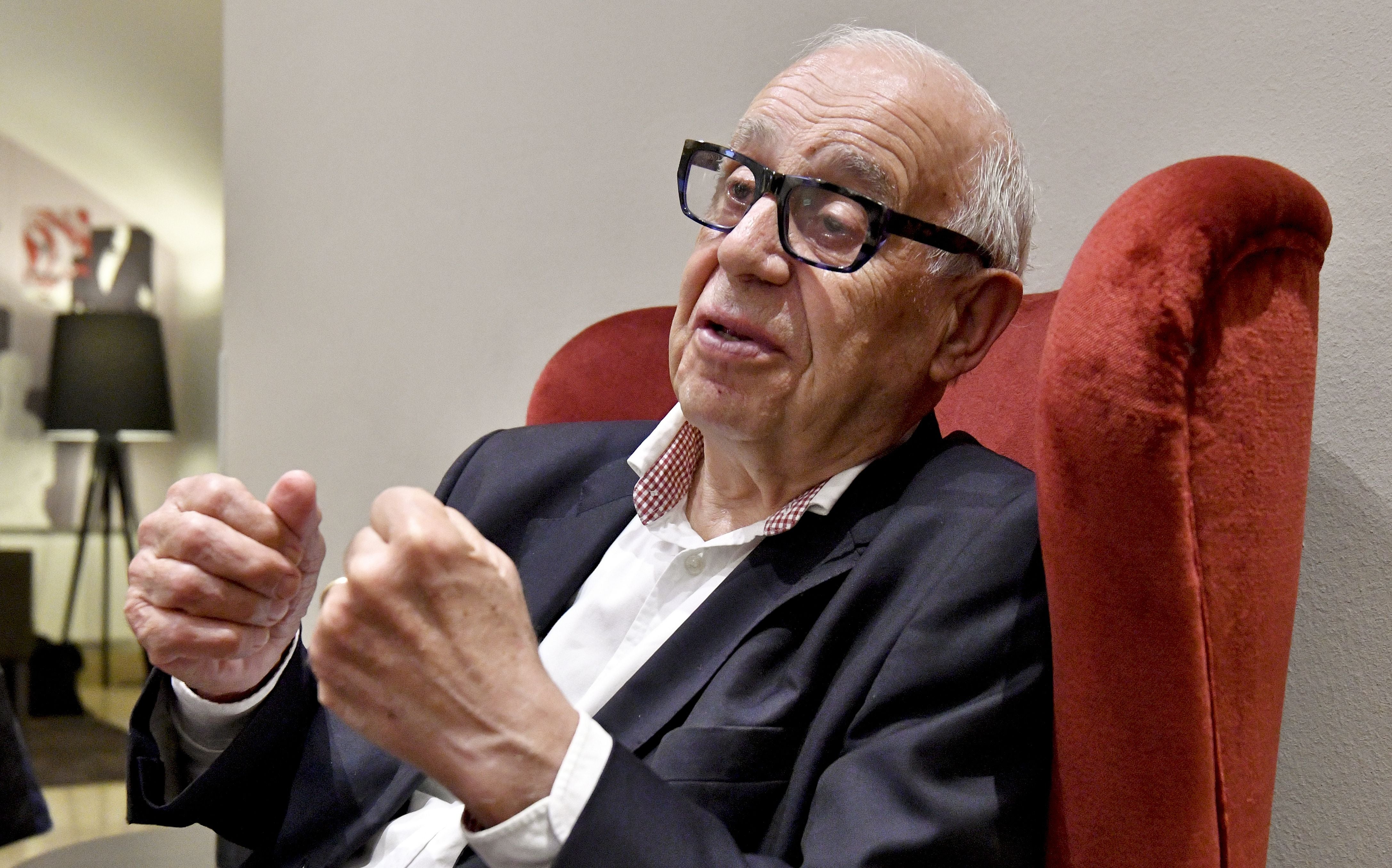 ABD0085_20190402 - WIEN - ÖSTERREICH: Der Schweizer Soziologe und Globalisierungskritiker Jean Ziegler am Mittwoch, 2. April 2019, im Rahmen eines Interviews mit der Austria Presse Agentur (APA) in Wien. - FOTO: APA/HERBERT NEUBAUER
