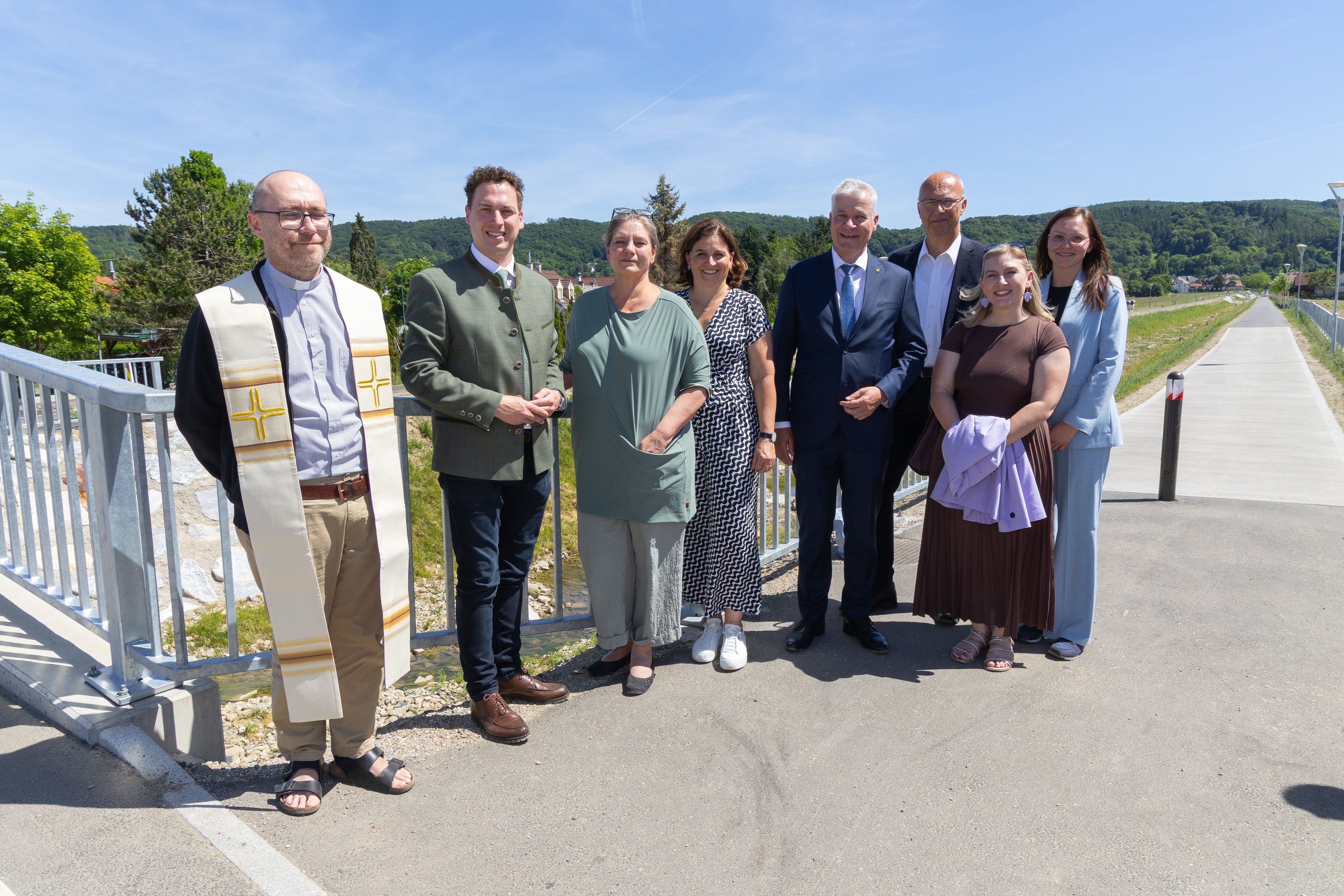 Auf der Brücke, die verbindet.