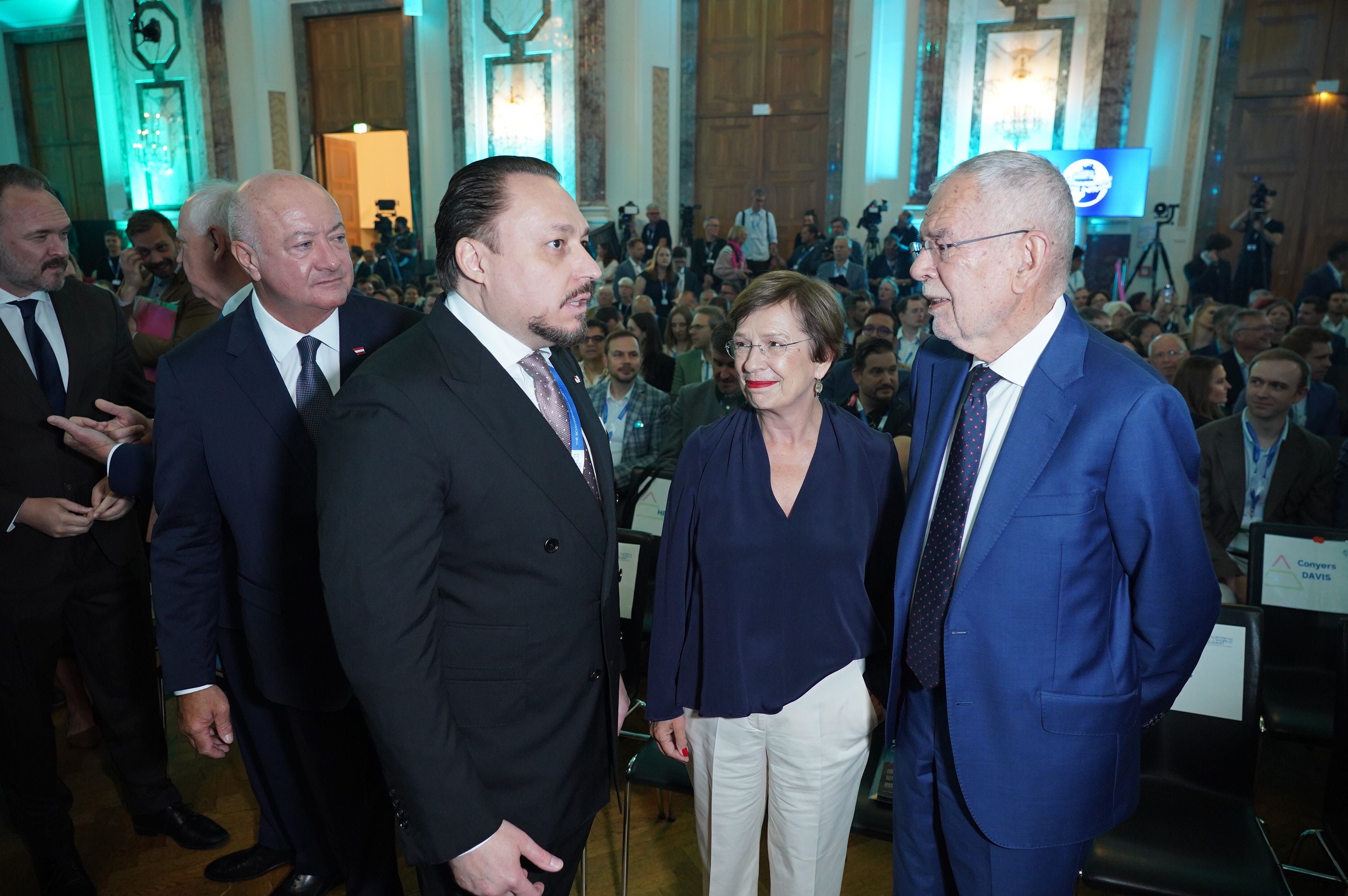 Christian Stocker, Klemens Hallmann, Doris Schmidauer, Alexander Van der Bellen