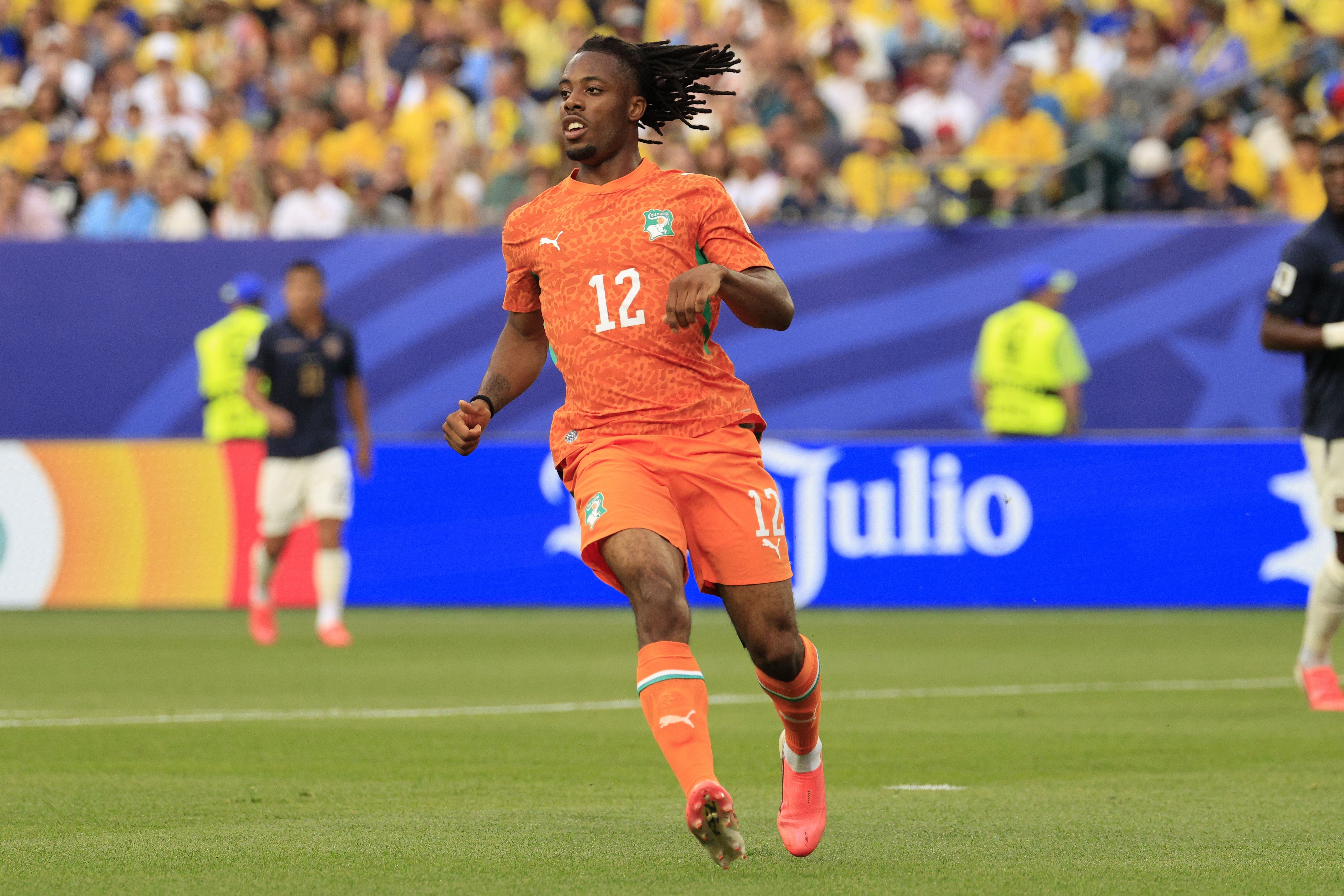 epa13037354 Elye Wahi of Ivory Coast in action during the FIFA World Cup 2026 group stage match Ivory Coast against Ecuador, in Philadelphia, Pennsylvania, USA, 14 June 2026. EPA/SHAWN THEW