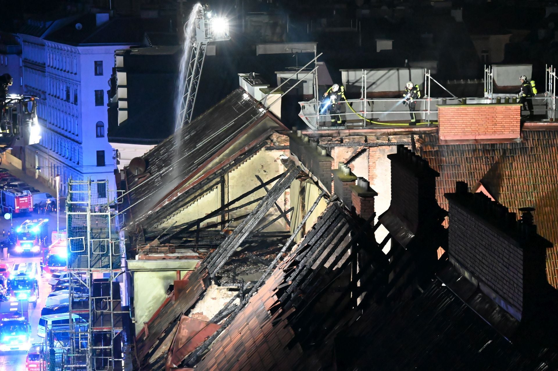 Brand Dach wien