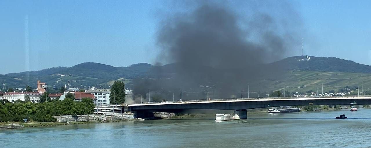 Feueralarm auf der Floridsdorfer Brücke.