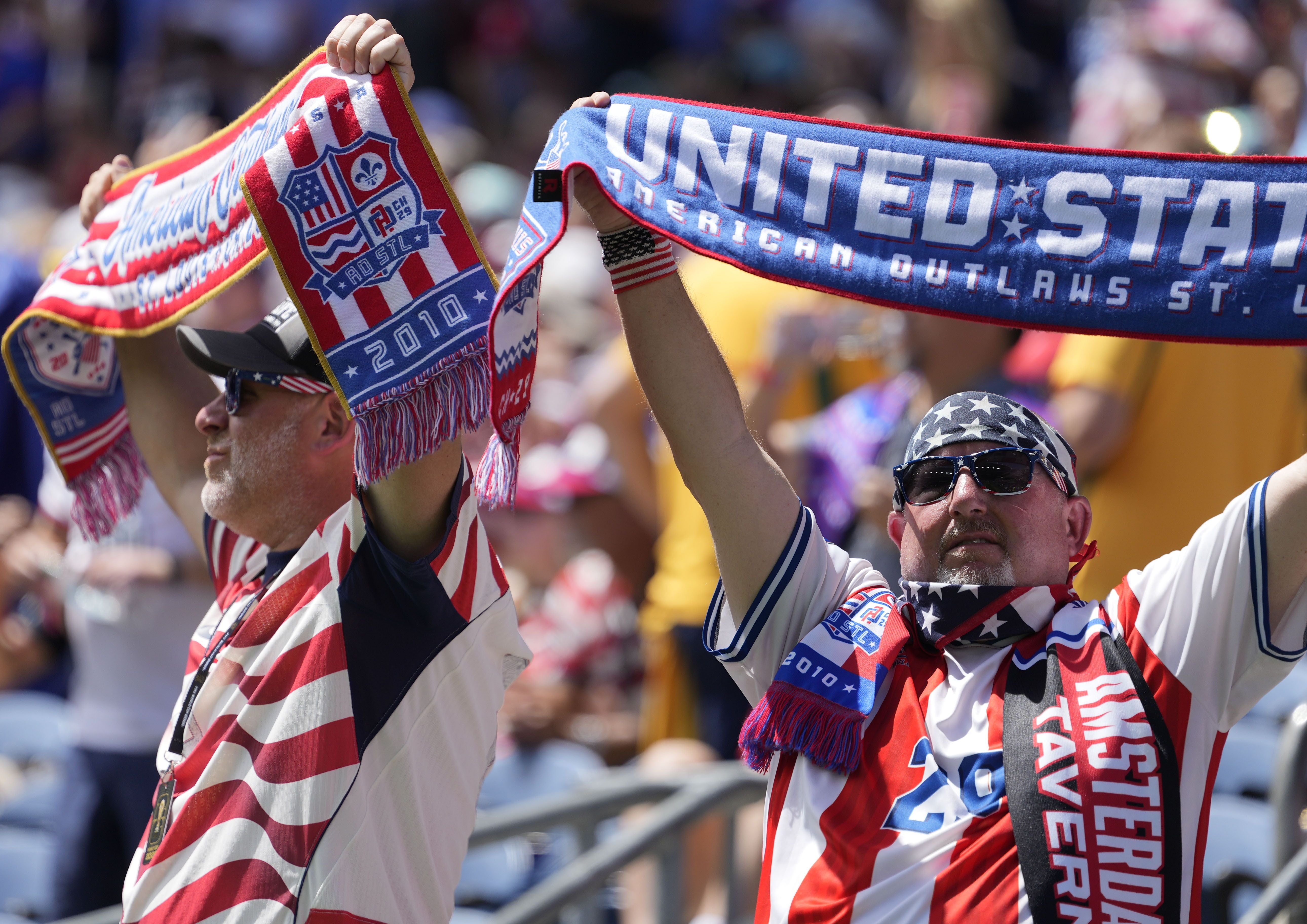 epa13050229 Supporters of USA cheer during the FIFA World Cup 2026 group stage match USA against Australia, in Seattle, USA, 19 June 2026. EPA/STEPHAN BRASHEAR.