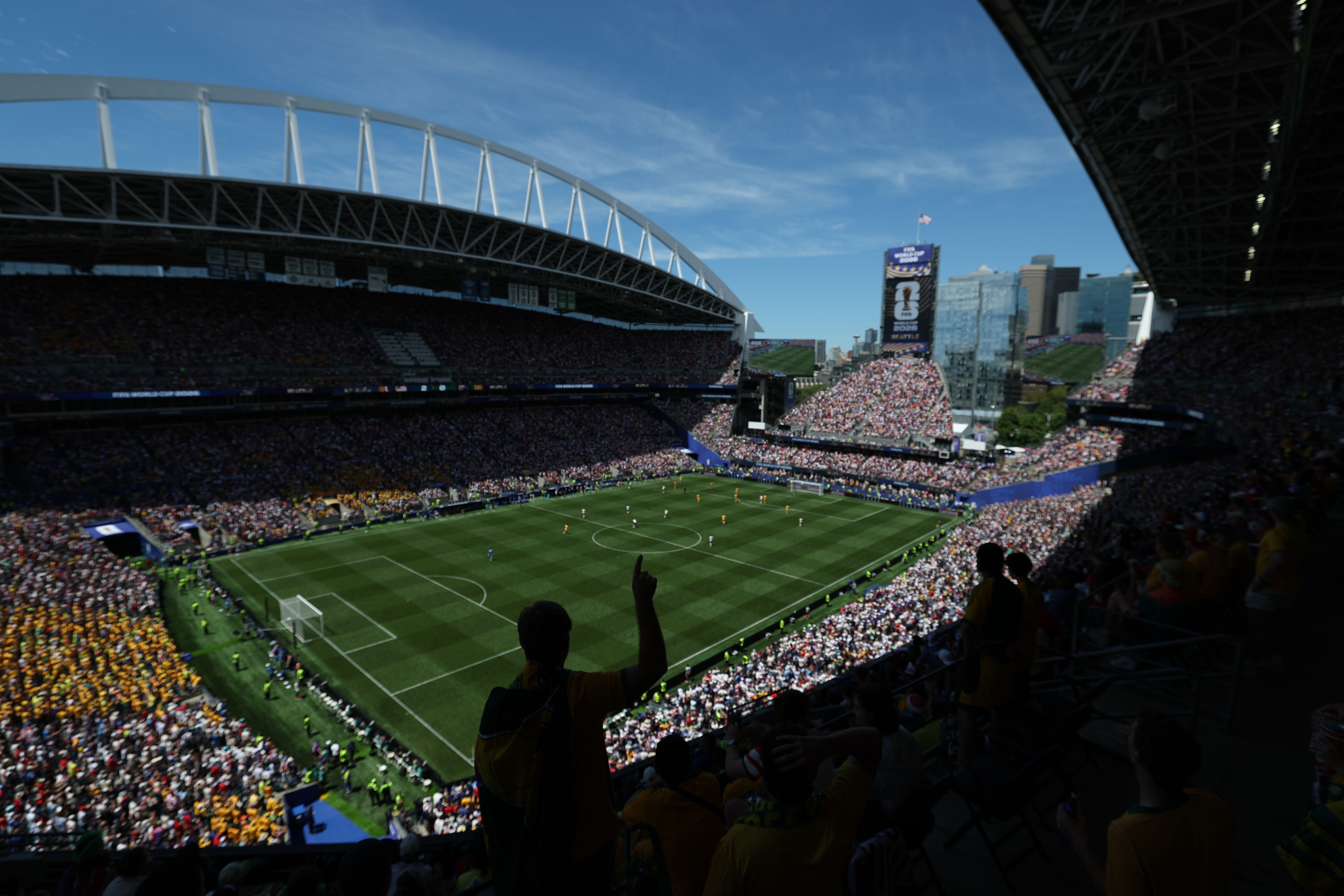 Volles Fußballstadion in Seattle während eines WM-Spiels zwischen USA und Australien.