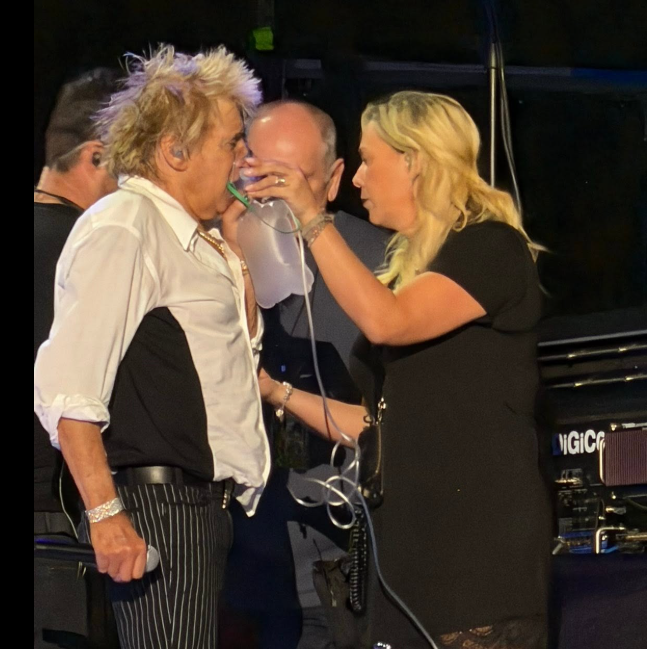 Rod Stewart wird beatmet