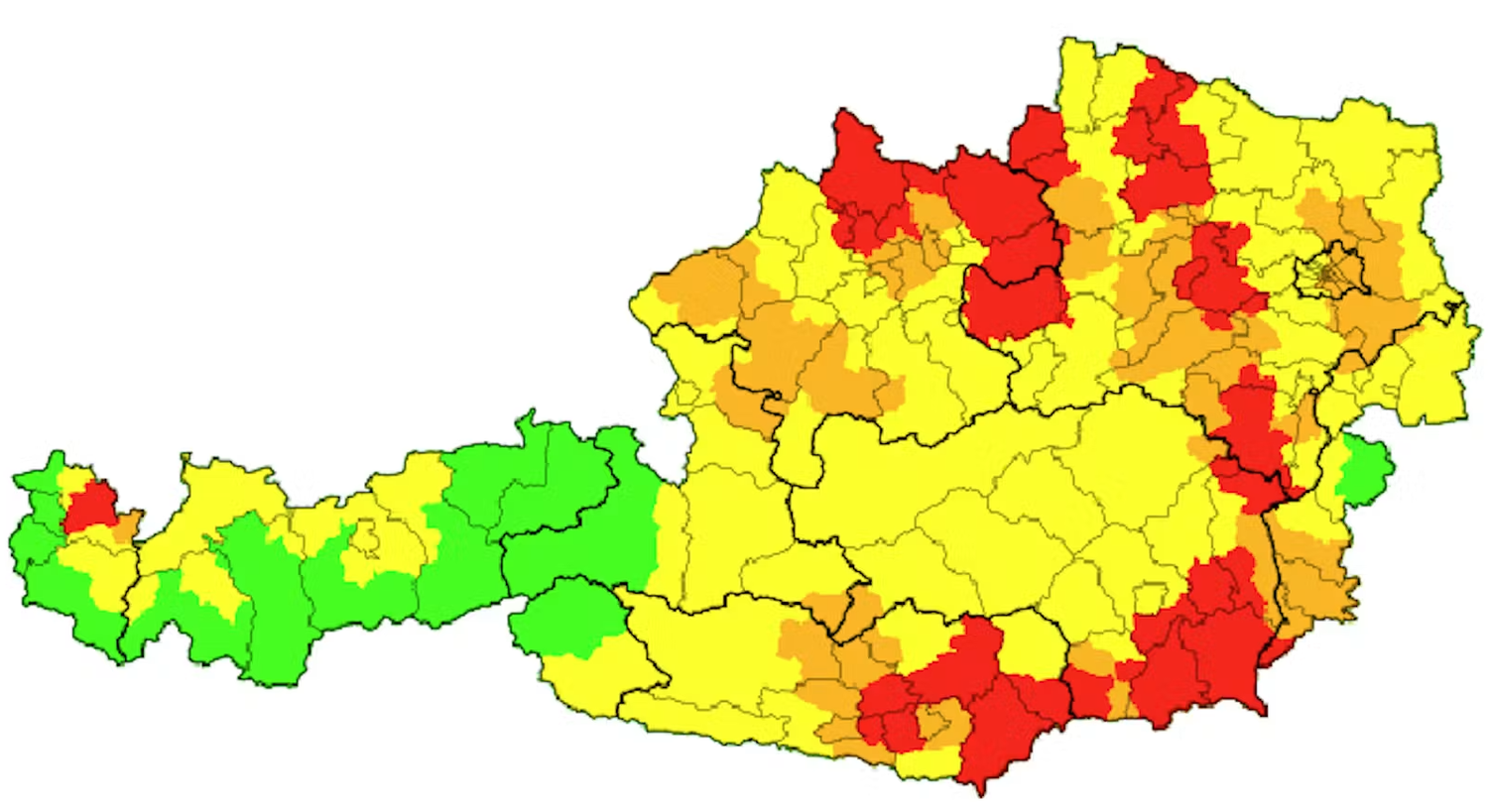 Karte von Österreich mit farbigen Regionen zur Gewitterwahrscheinlichkeit.