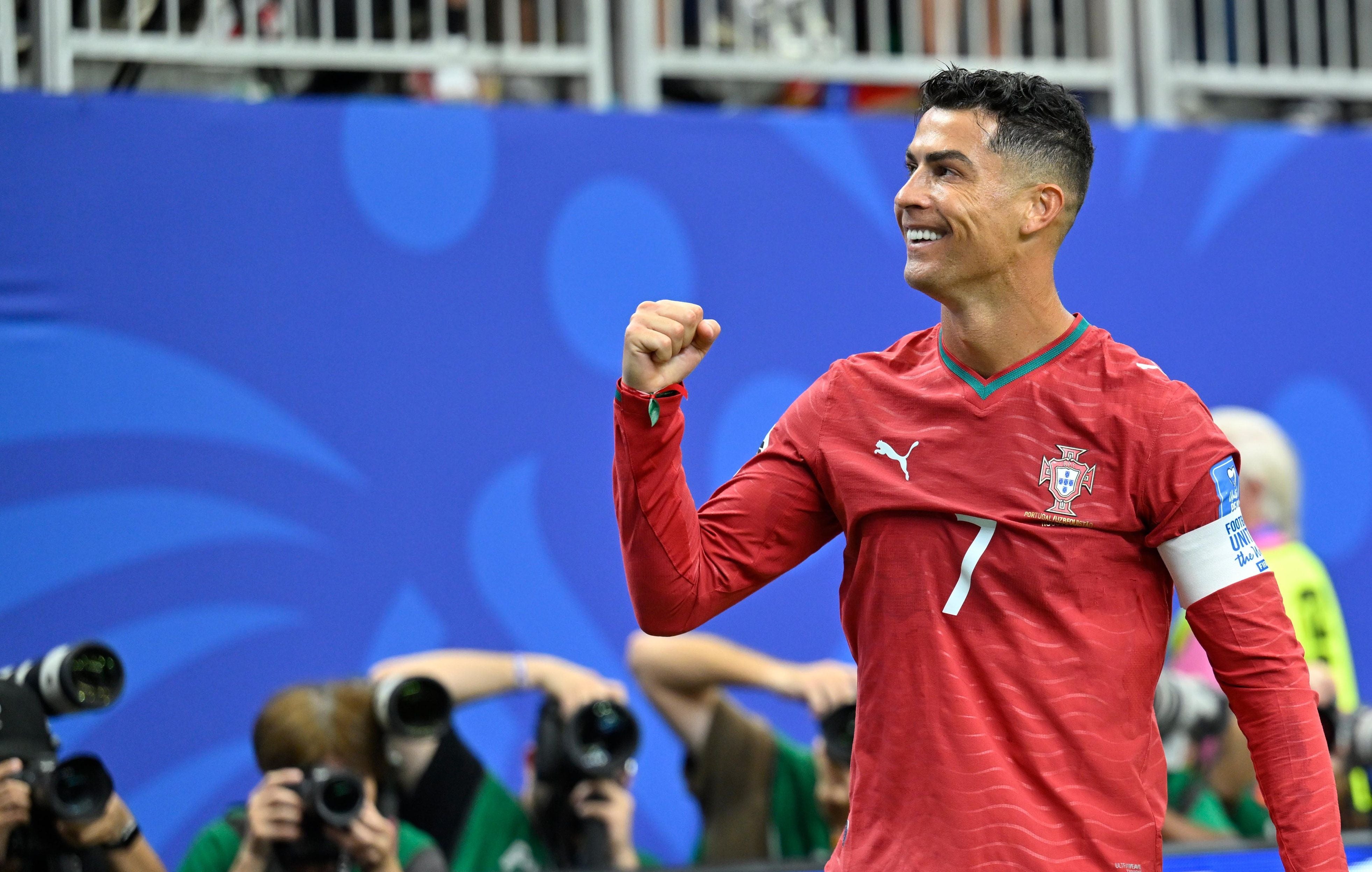 Ronaldo bejubelt seinen Doppelpack gegen Usbekistan.