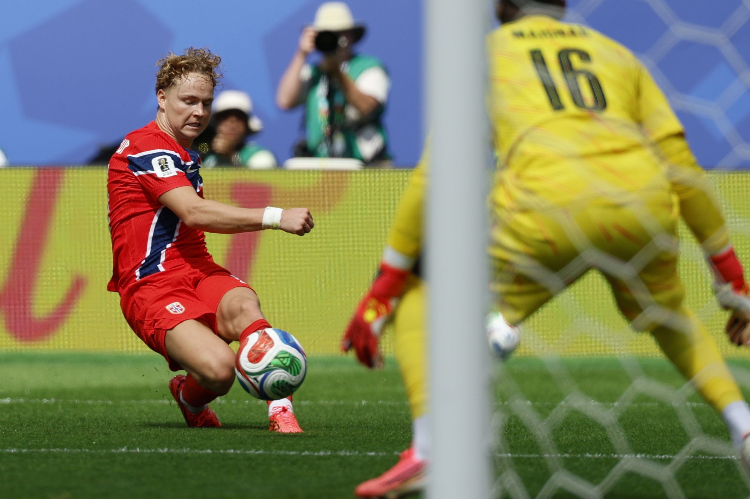 epaselect epa13067542 Andreas Schjelderup of Norway in action during the FIFA World Cup 2026 group stage match Norway against France, in Boston, USA, 26 June 2026. EPA/GREG M. COOPER