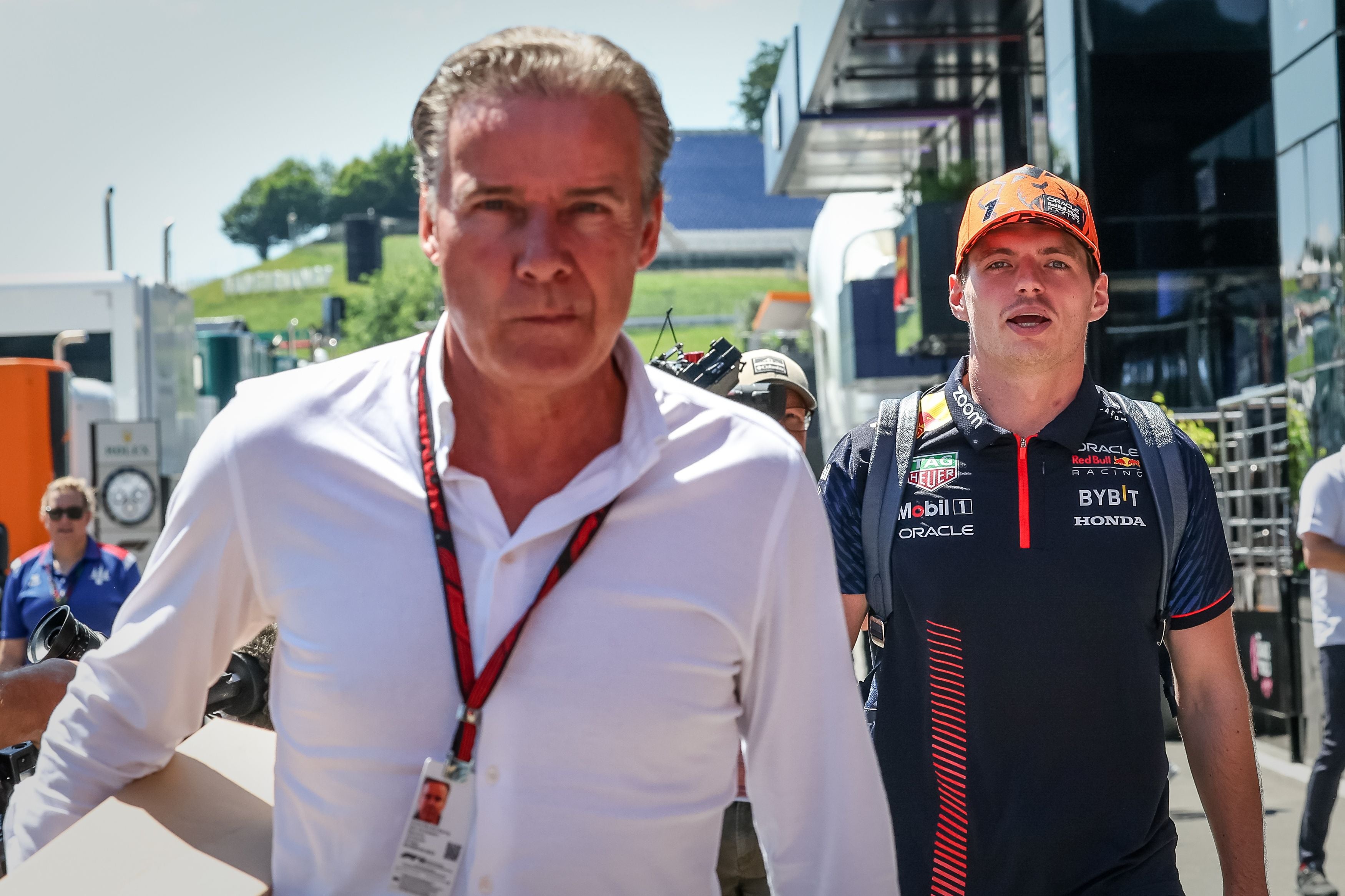 SPIELBERG,AUSTRIA,29.JUN.23 - MOTORSPORTS, FORMULA 1 - Grand Prix of Austria, Red Bull Ring, preview. Image shows manager Raymond Vermeulen and Max Verstappen (NED/ Red Bull Racing). Photo: GEPA pictures/ Manfred Binder
