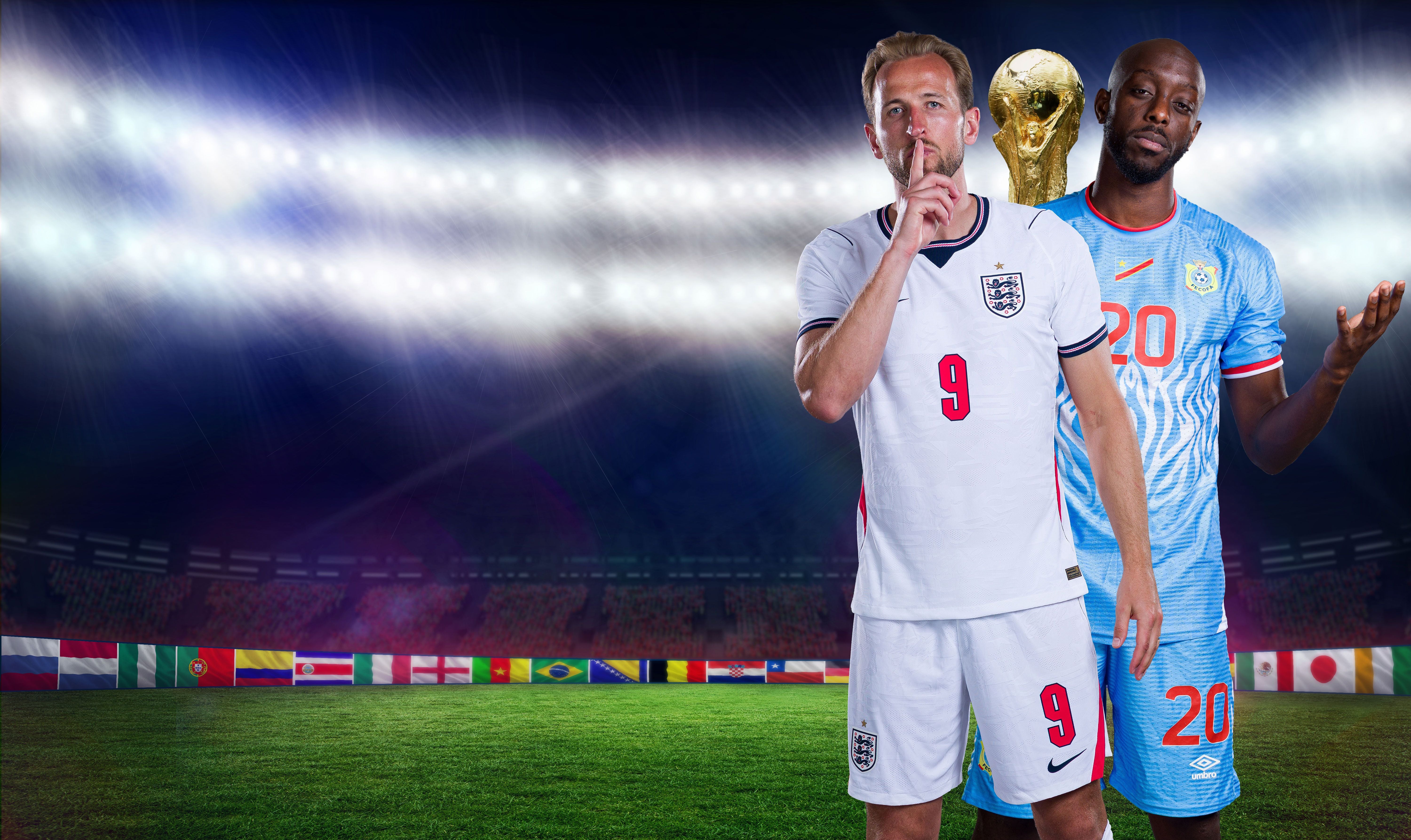 Zwei Fußballspieler im Stadion, einer im England-Trikot, einer im Kongo-Trikot, mit WM-Pokal im Hintergrund.