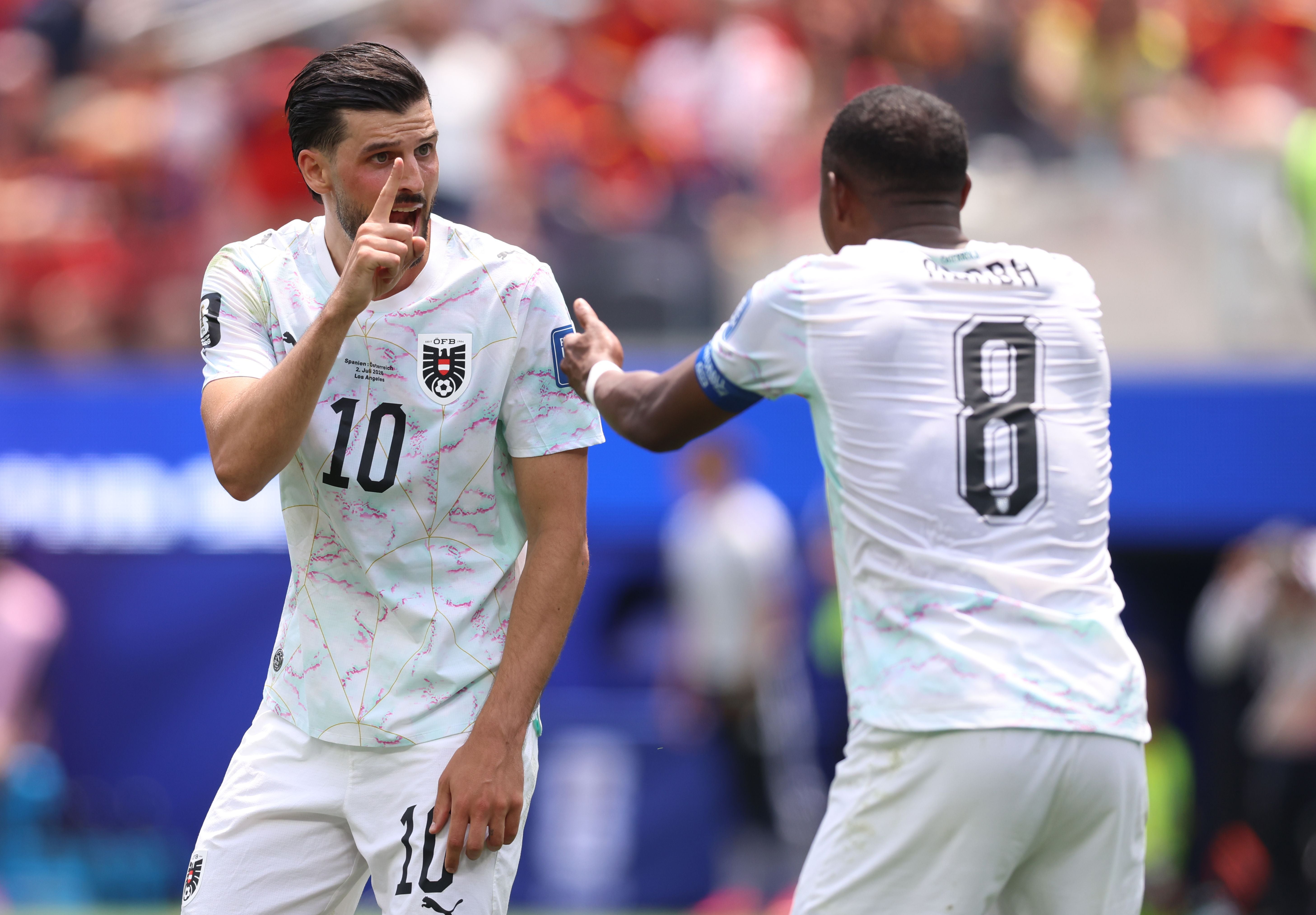 Florian Grillitsch im Wortgefecht mit David Alaba