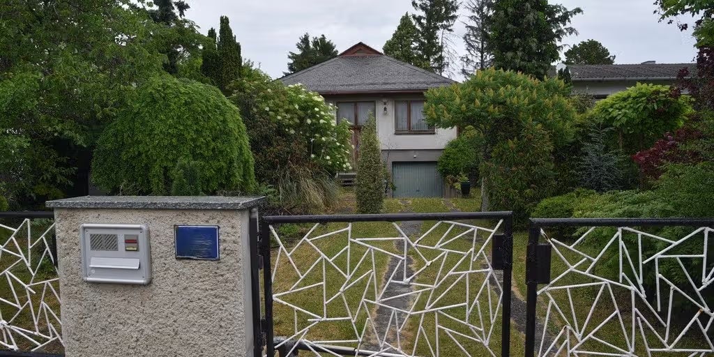 Das Einfamilienhaus, in dem die eingemauerte Tote gefunden wurde.