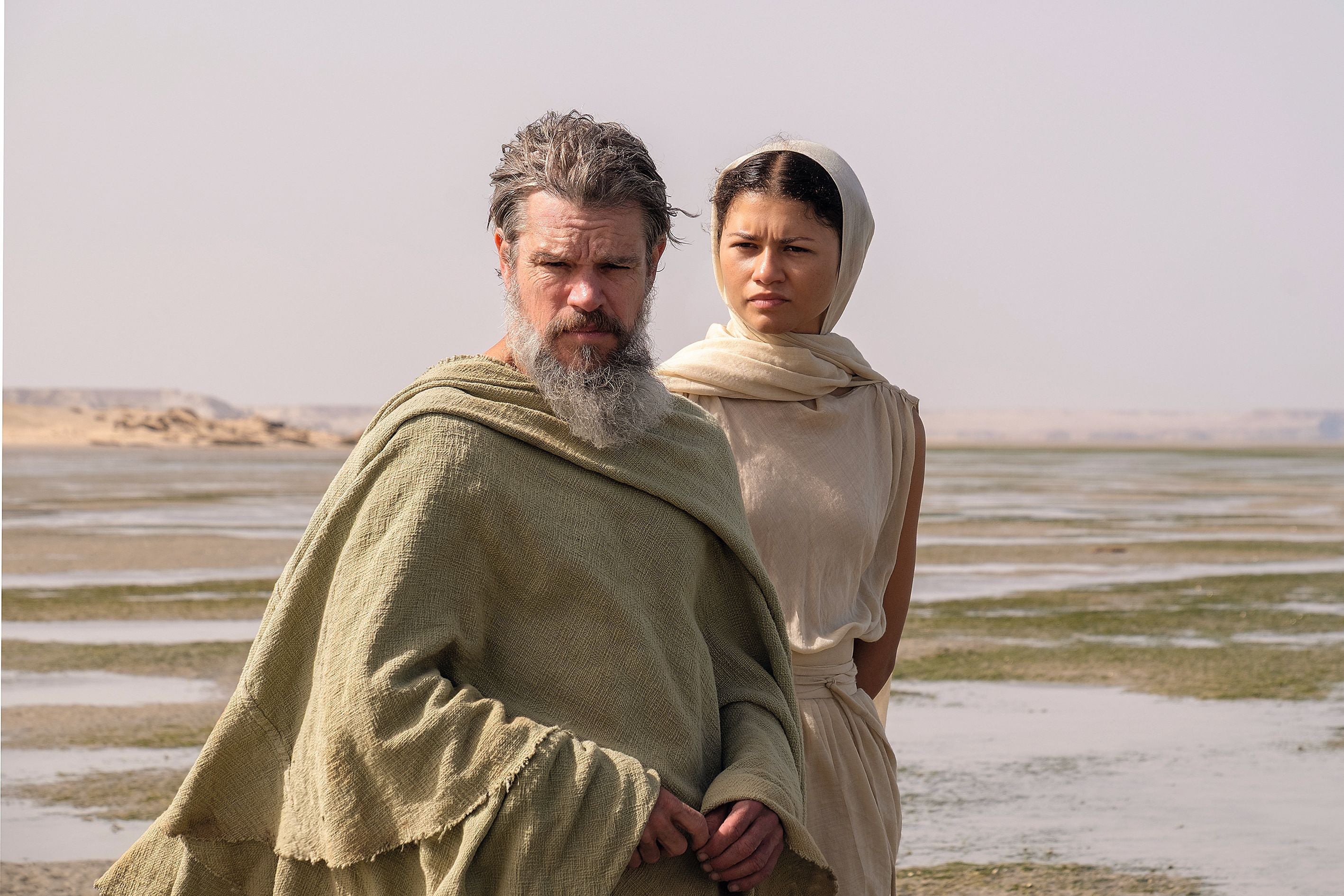 Matt Damon und Zendaya in "Die Odyssee".