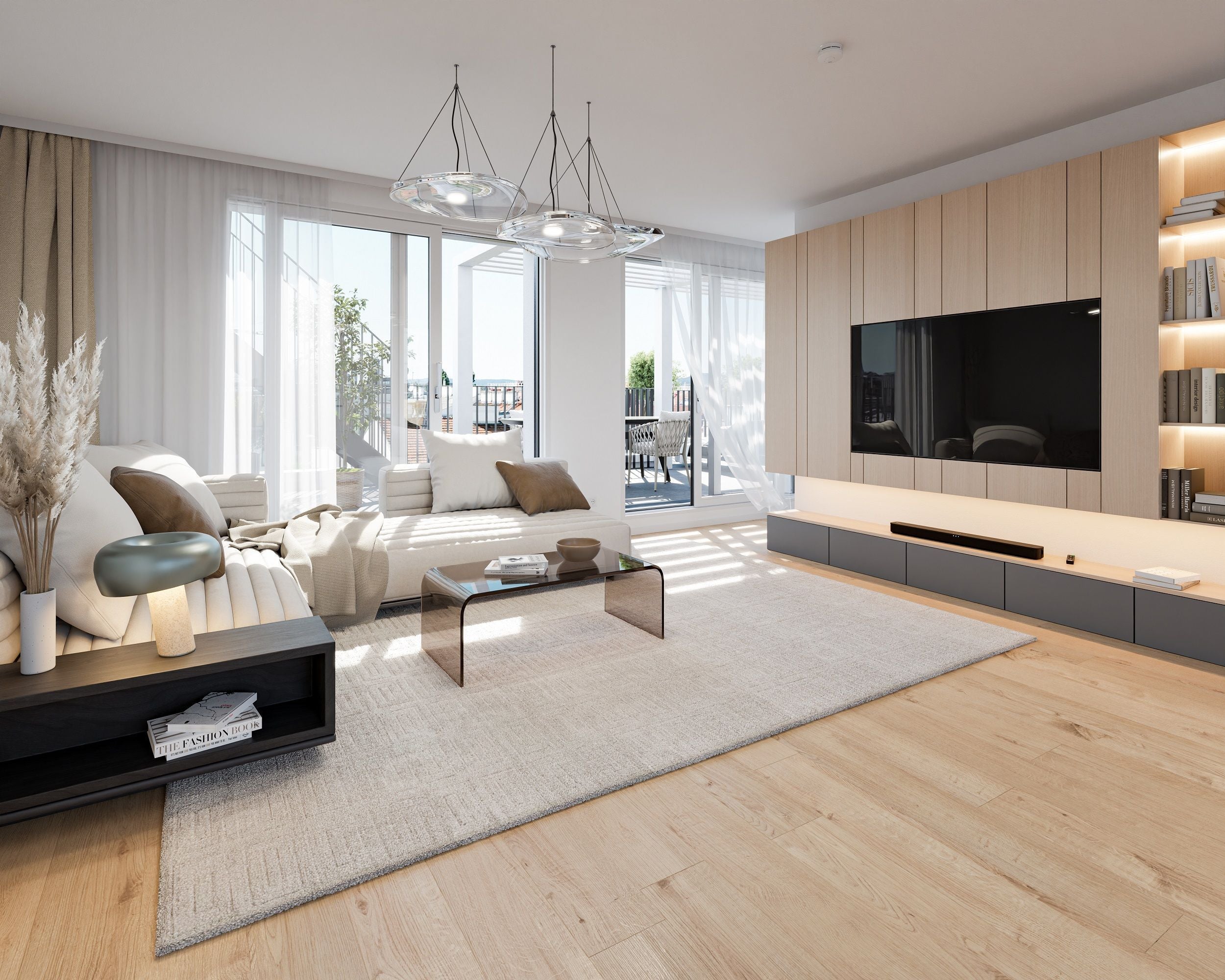 Modernes, helles Wohnzimmer mit großen Fenstern, bequemer Couch und Holzfußboden.