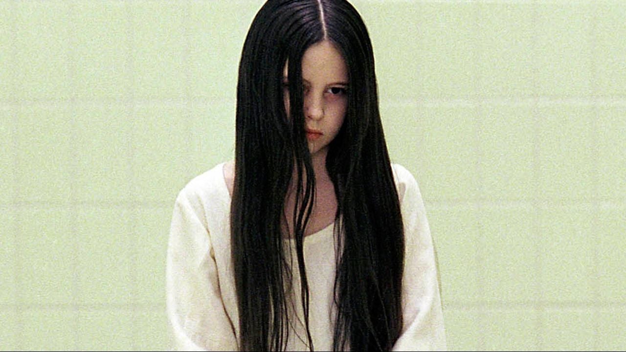Daveigh Chase in "The Ring"
