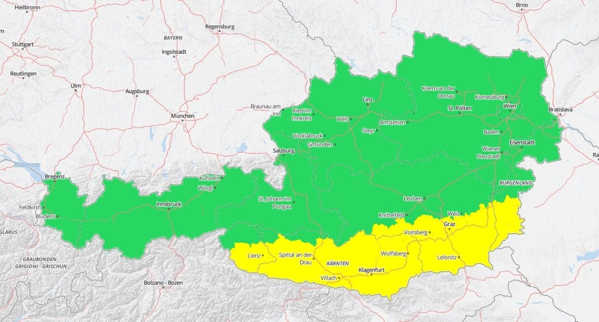 Karte von Österreich mit gelber Gewitterwarnung für den Süden, Rest des Landes grün markiert.