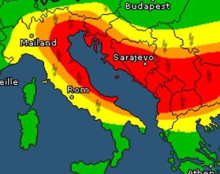 Unwetterkarte Europas mit roten Warnzonen um Italien, Kroatien und Bosnien-Herzegowina.