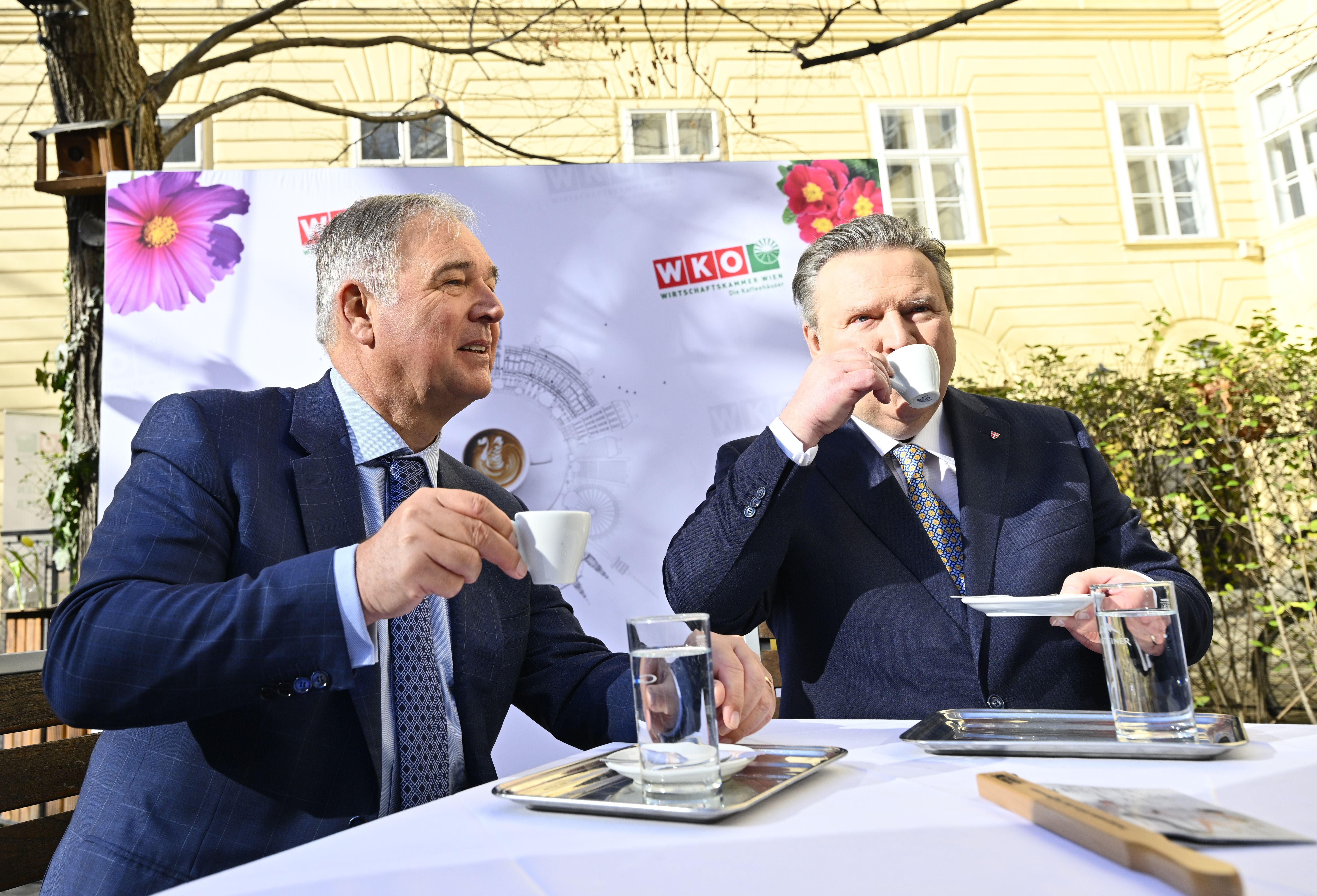 WKW-Präs. Walter Ruck (l.) und Bürgermeister Michael Ludwig (SPÖ)
