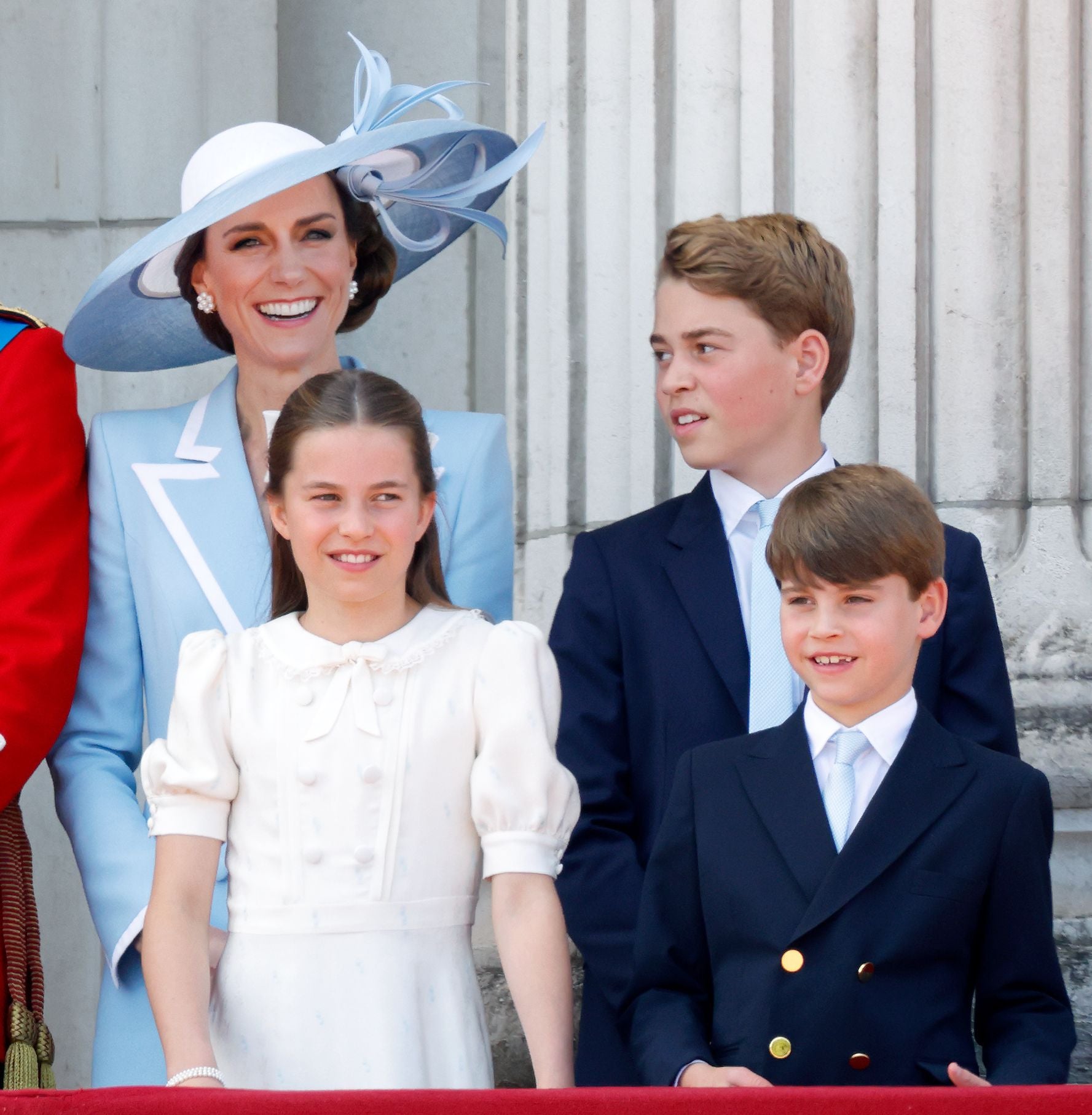 Prinzessin Kate mit Charlotte, George und Louis