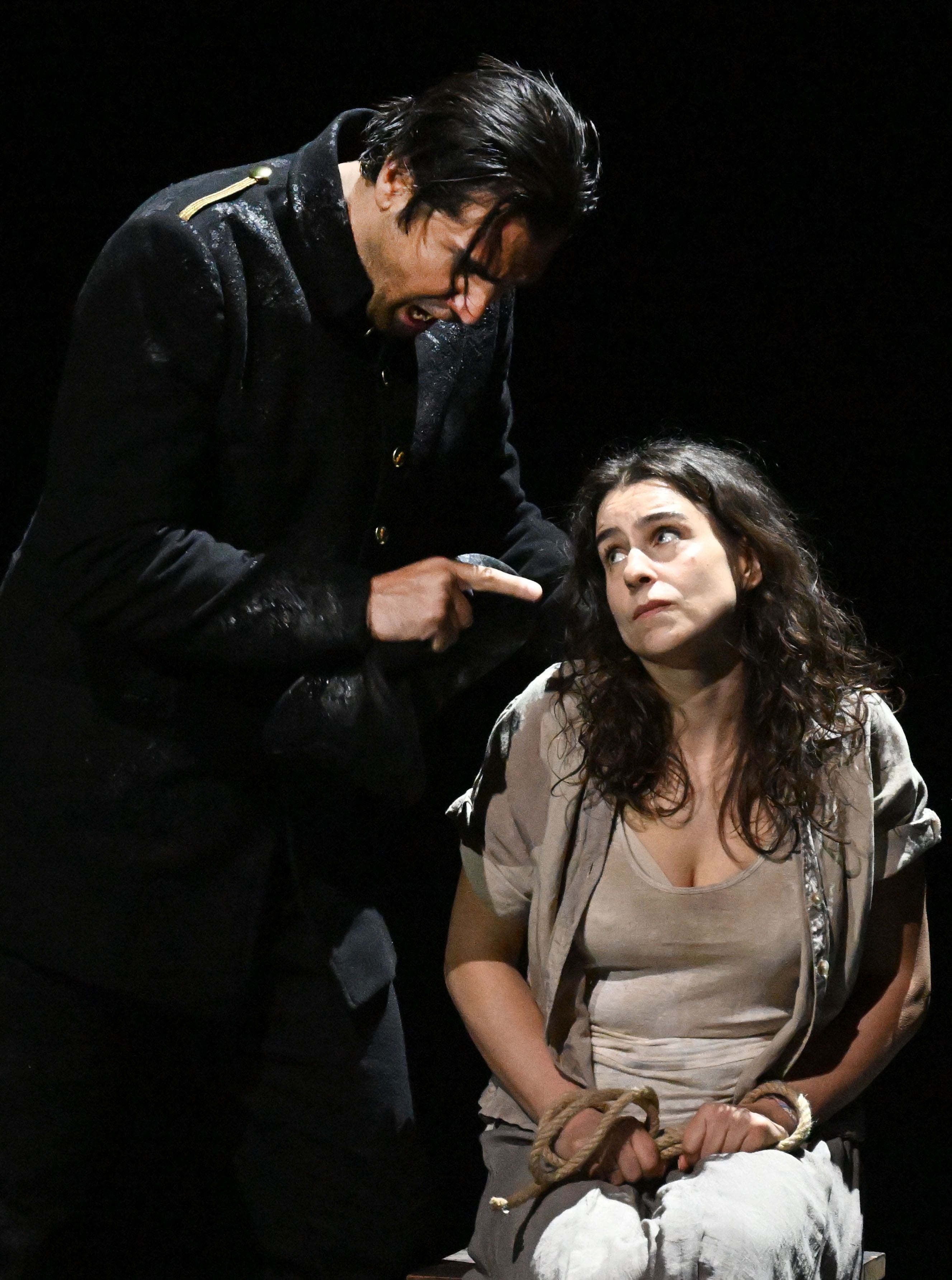 Jonathan Tetelman und Asmik Grigorian