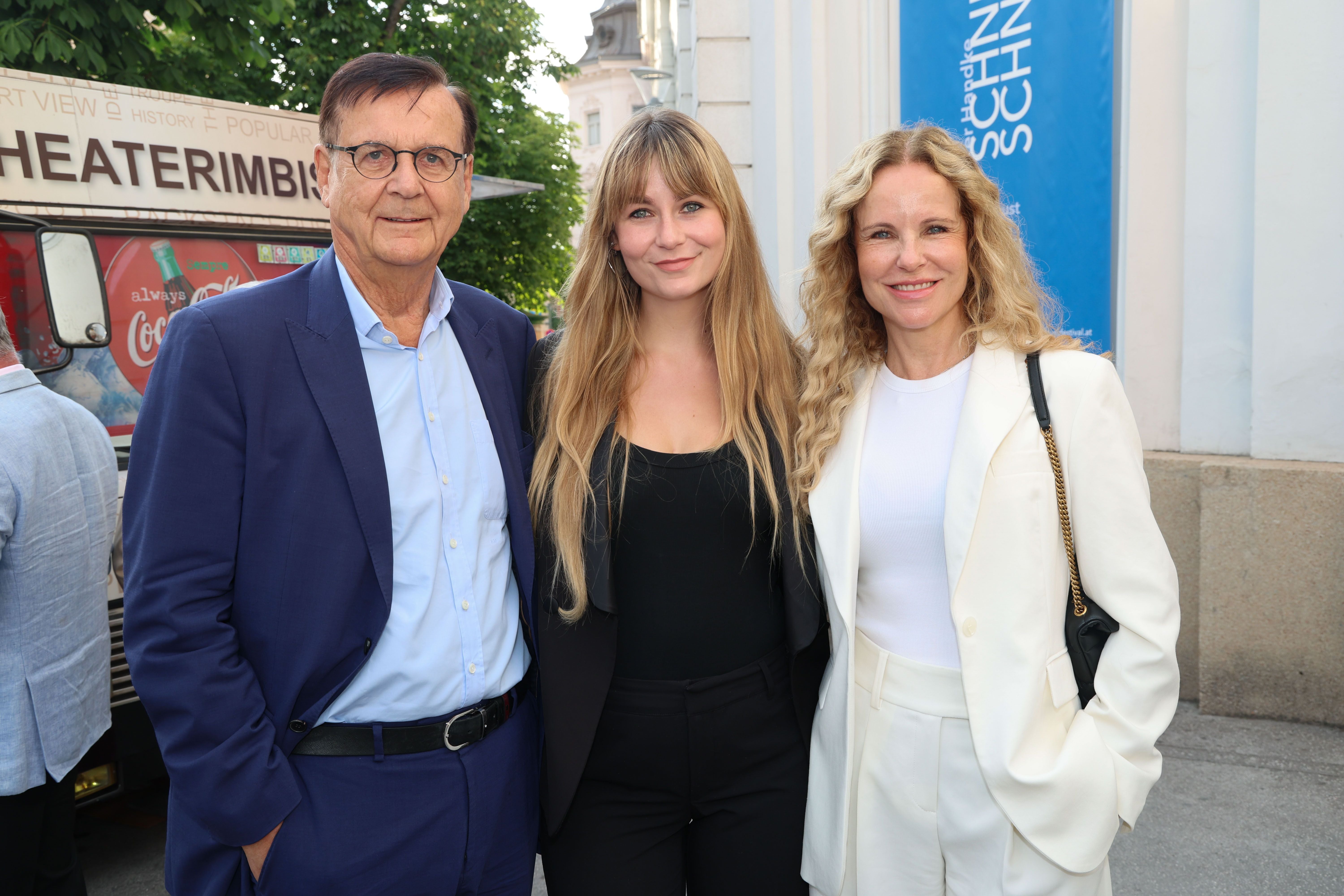 Hans Mahr mit Katja Burkard und Tochter Marie Therese