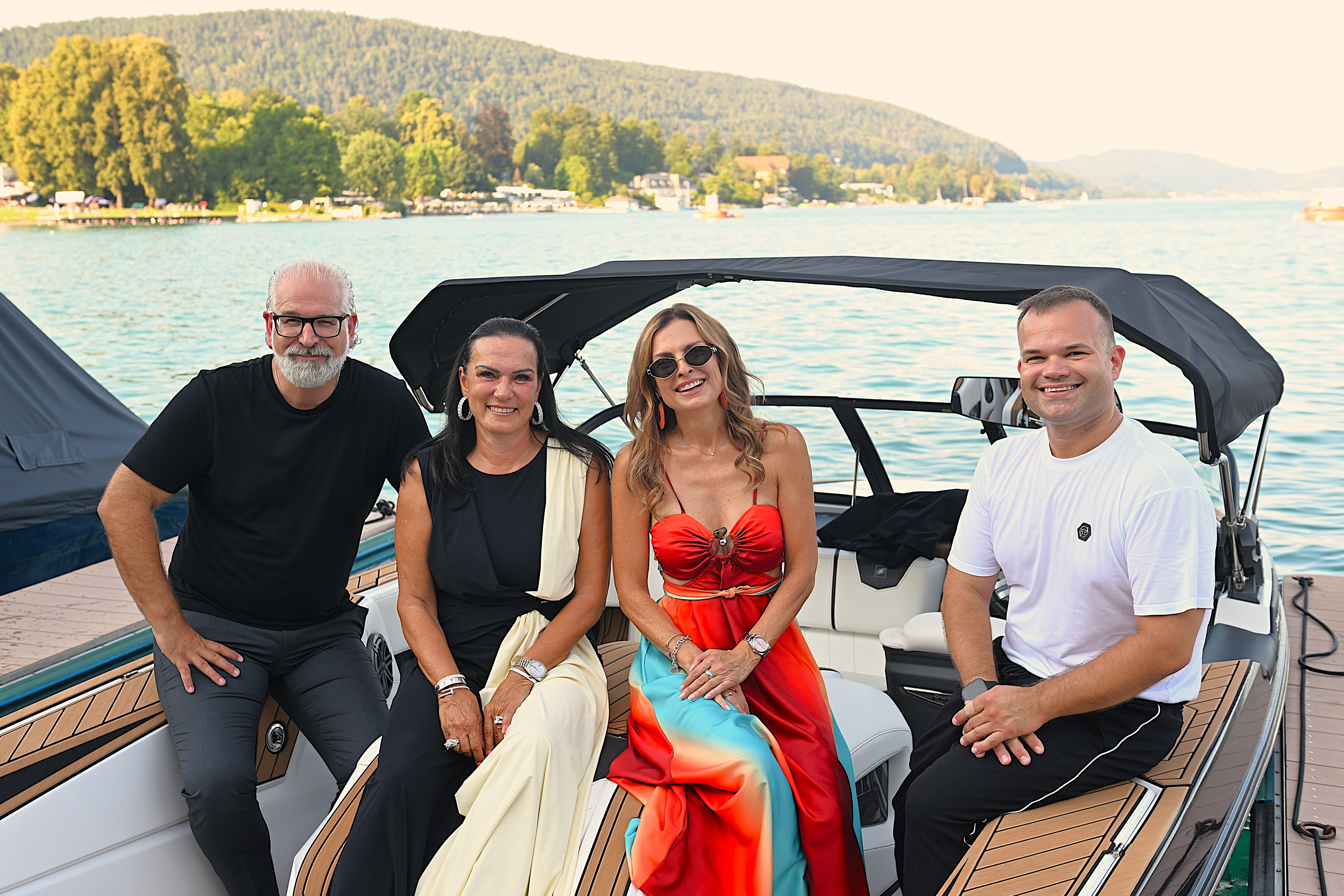 Brigitte Glock mit Freund Georg, Sohn Stefan und Bettina Weniger-Assinger