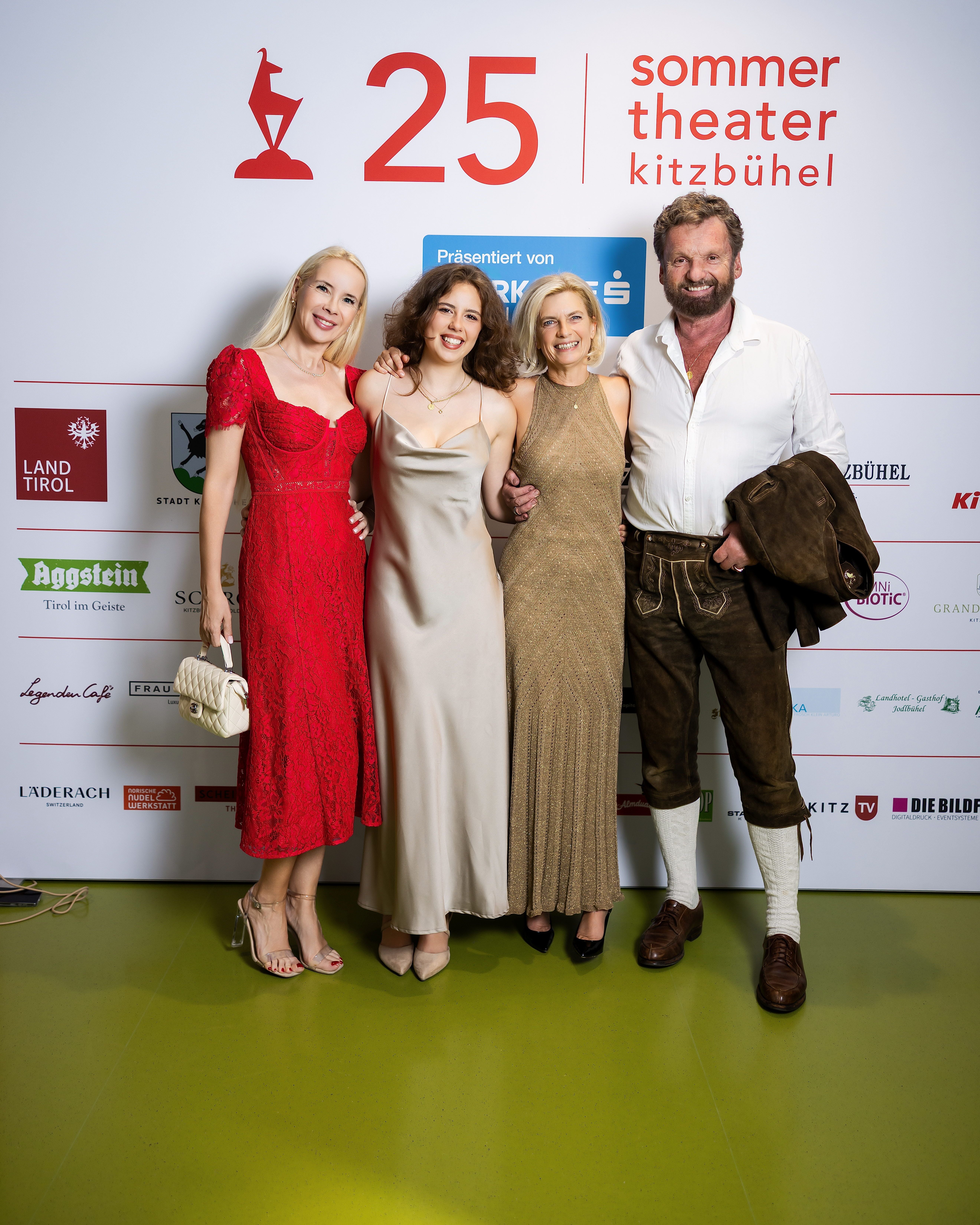 Sylvia Leifheit, Marie Lou und Michaela Reith und Gabriel Barylli