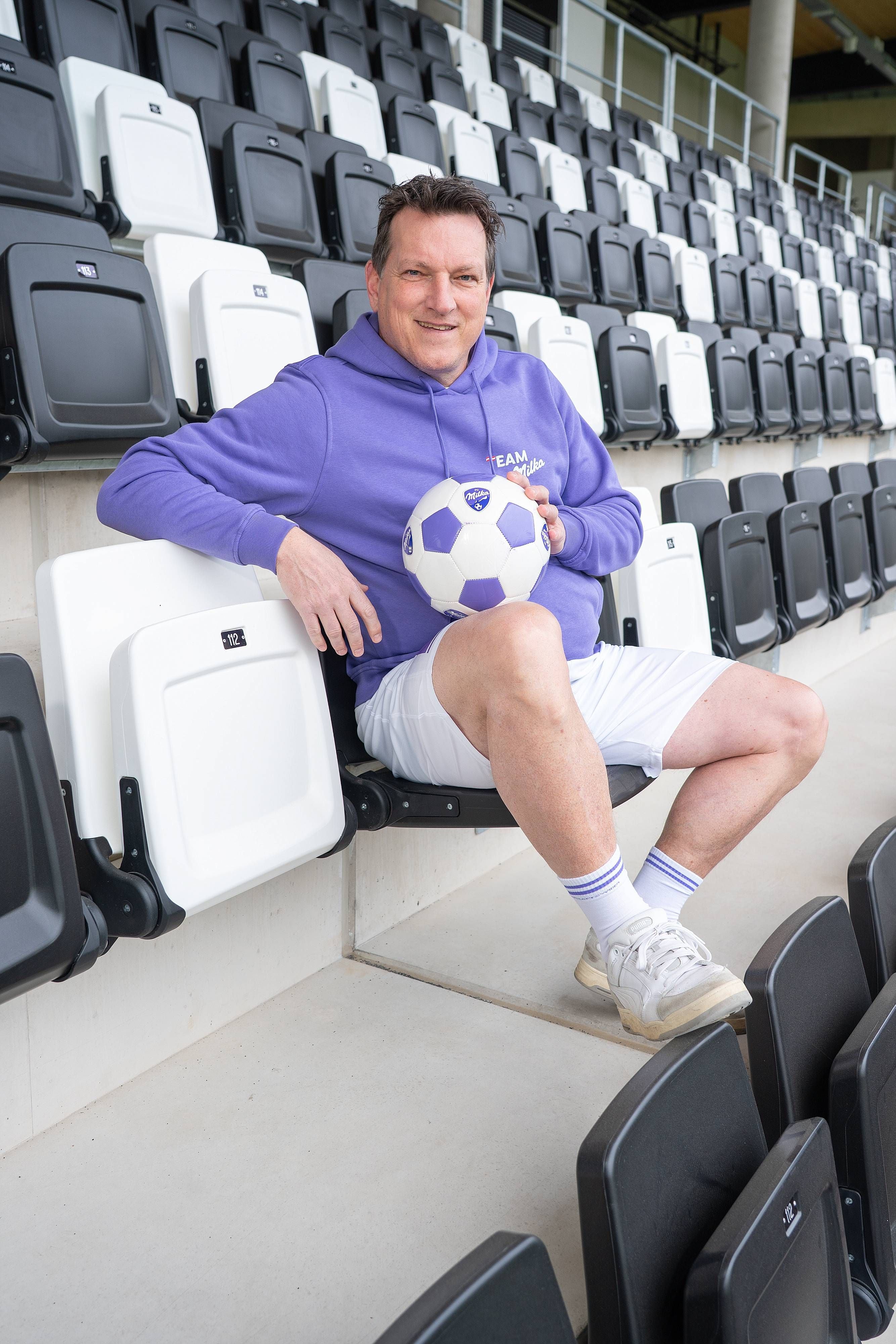 Adreas Herzog liebt nicht nur den Fußball, sondern auch alles, was süß ist. Als Trainer &amp; Markenbotschafter des Team Milka ist er deshalb  genau am richtigen Platz.