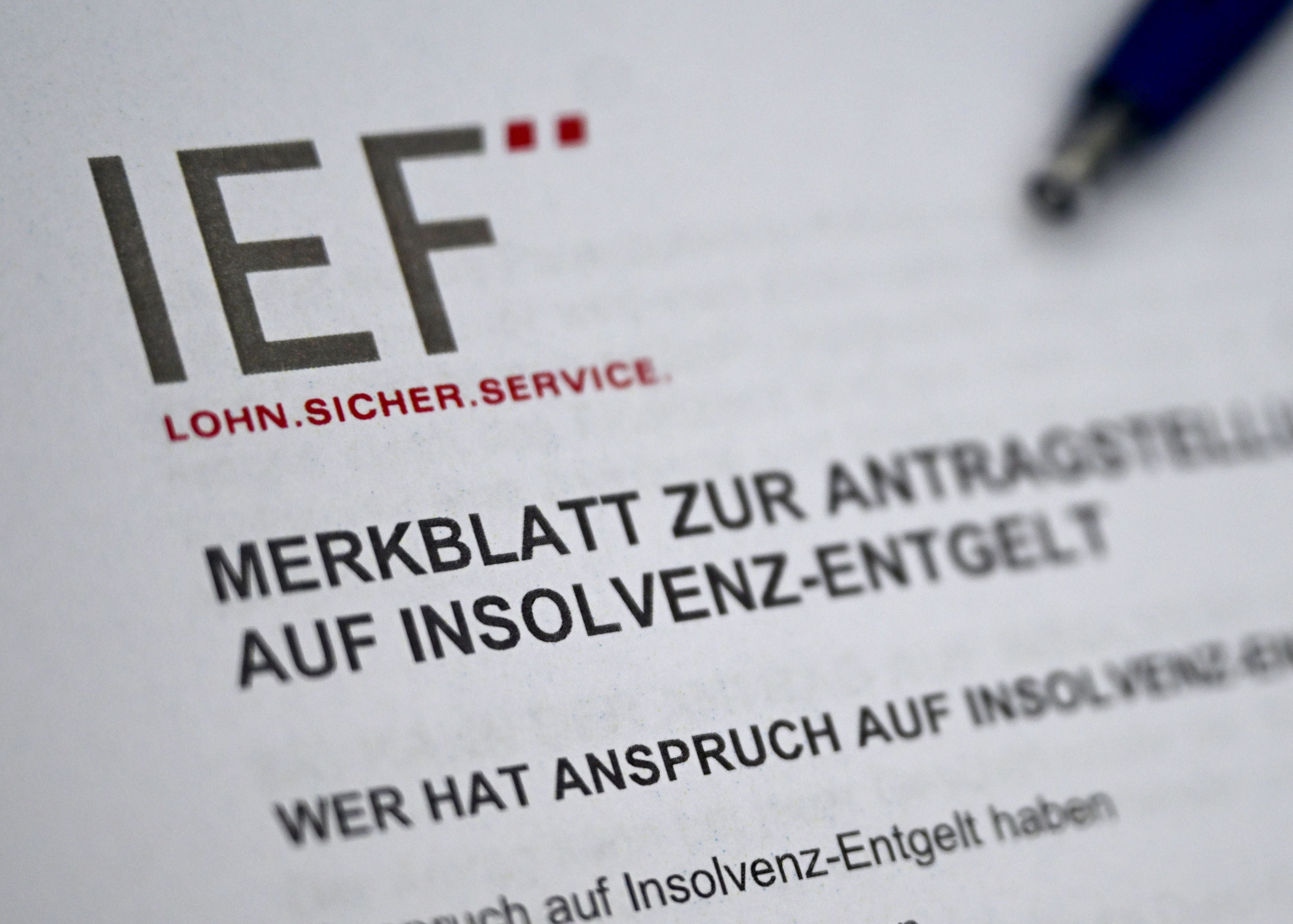 Logo des Insolvenzentgeltfonds auf einem Merkblatt zur Antragstellung für Insolvenz-Entgelt.