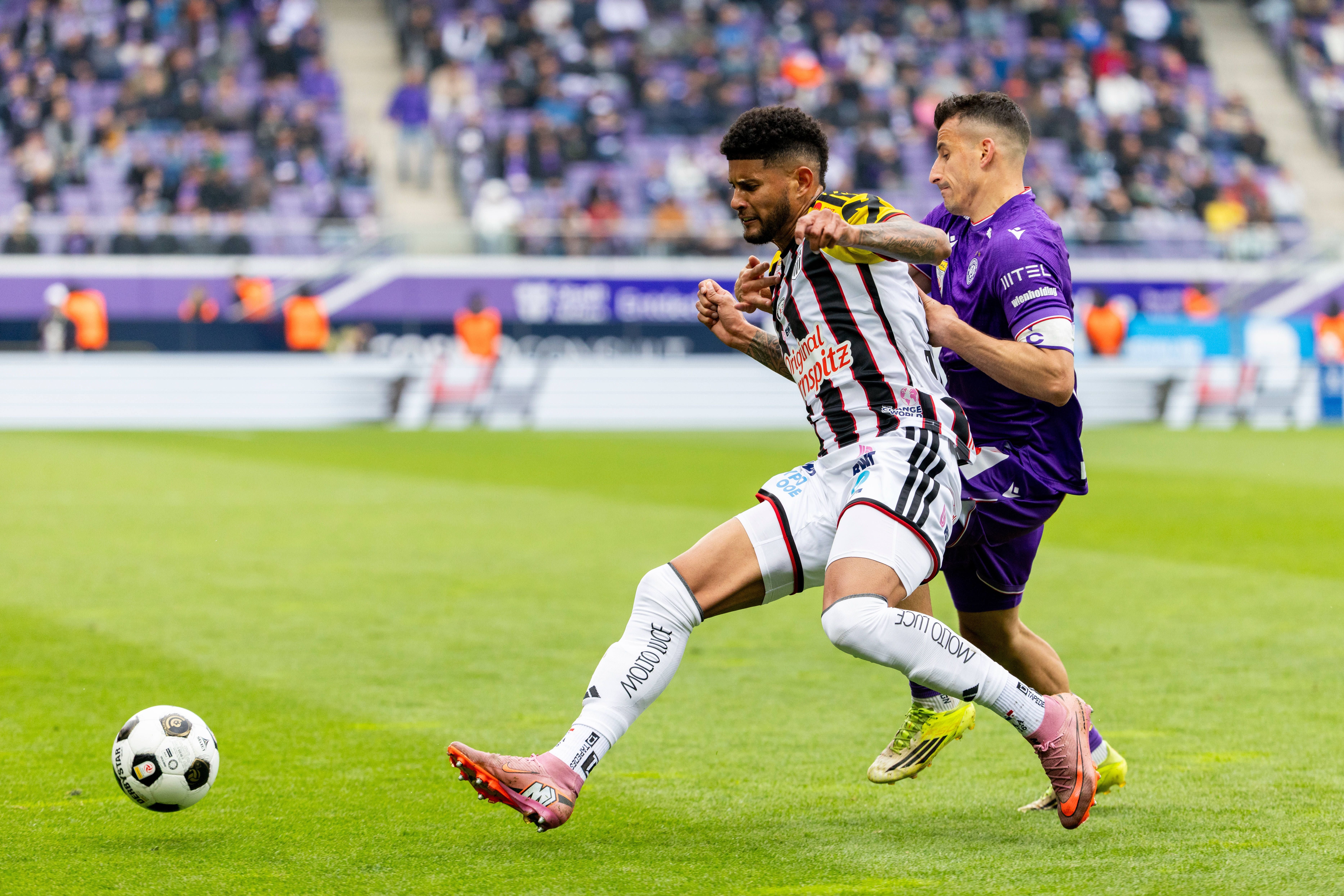 LASKs Andrade gegen Austrias Fischer
