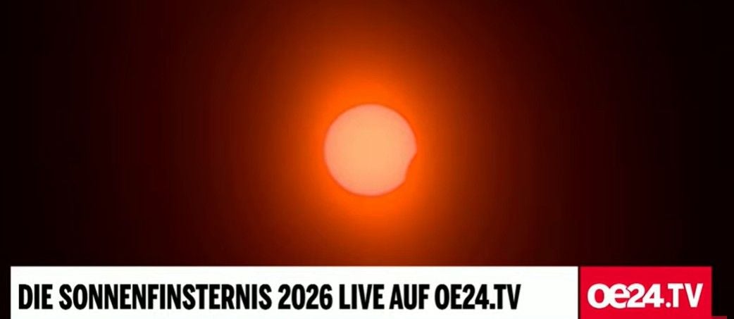 Die partielle Sonnenfinsternis vom Donauturm aufgenommen.