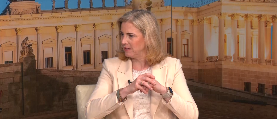 Beate Meinl-Reisinger im oe24-Sommergespräch