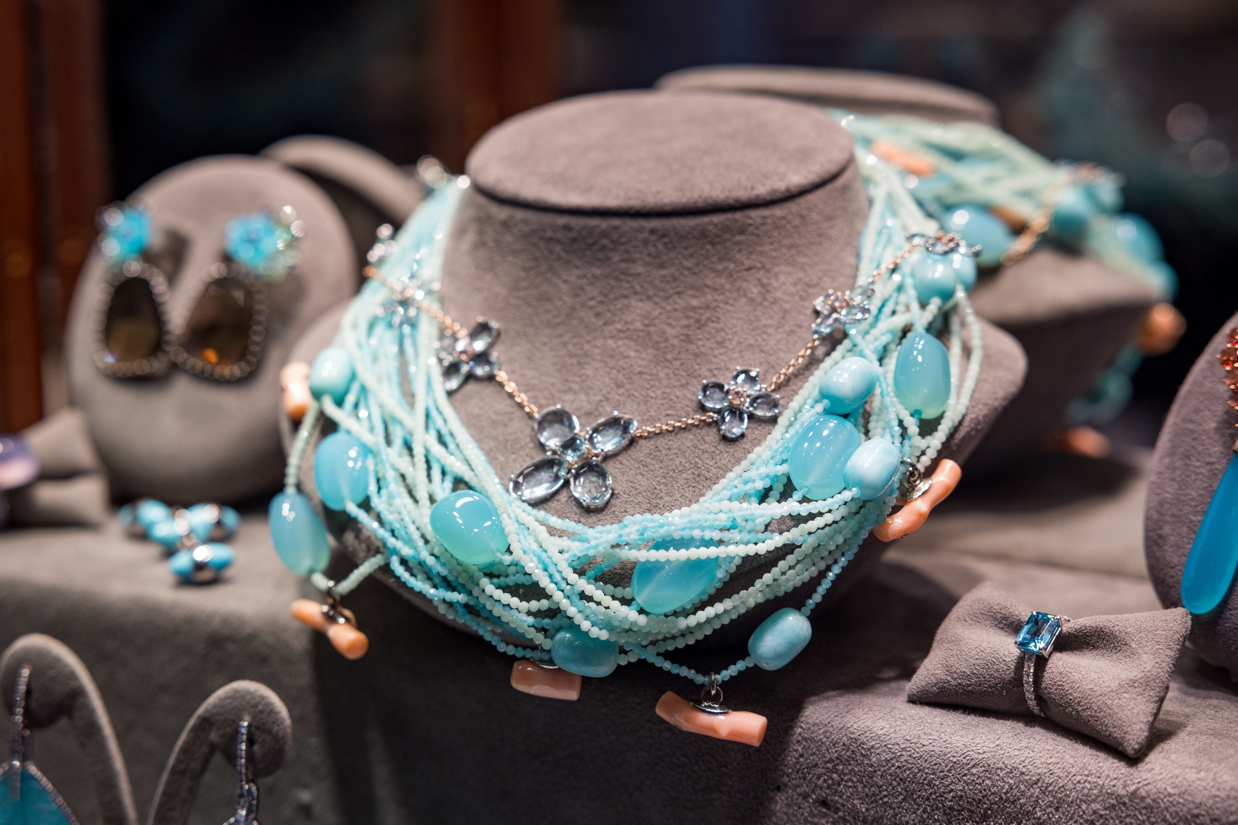 Schmuck der Juweliere A.E Köchert