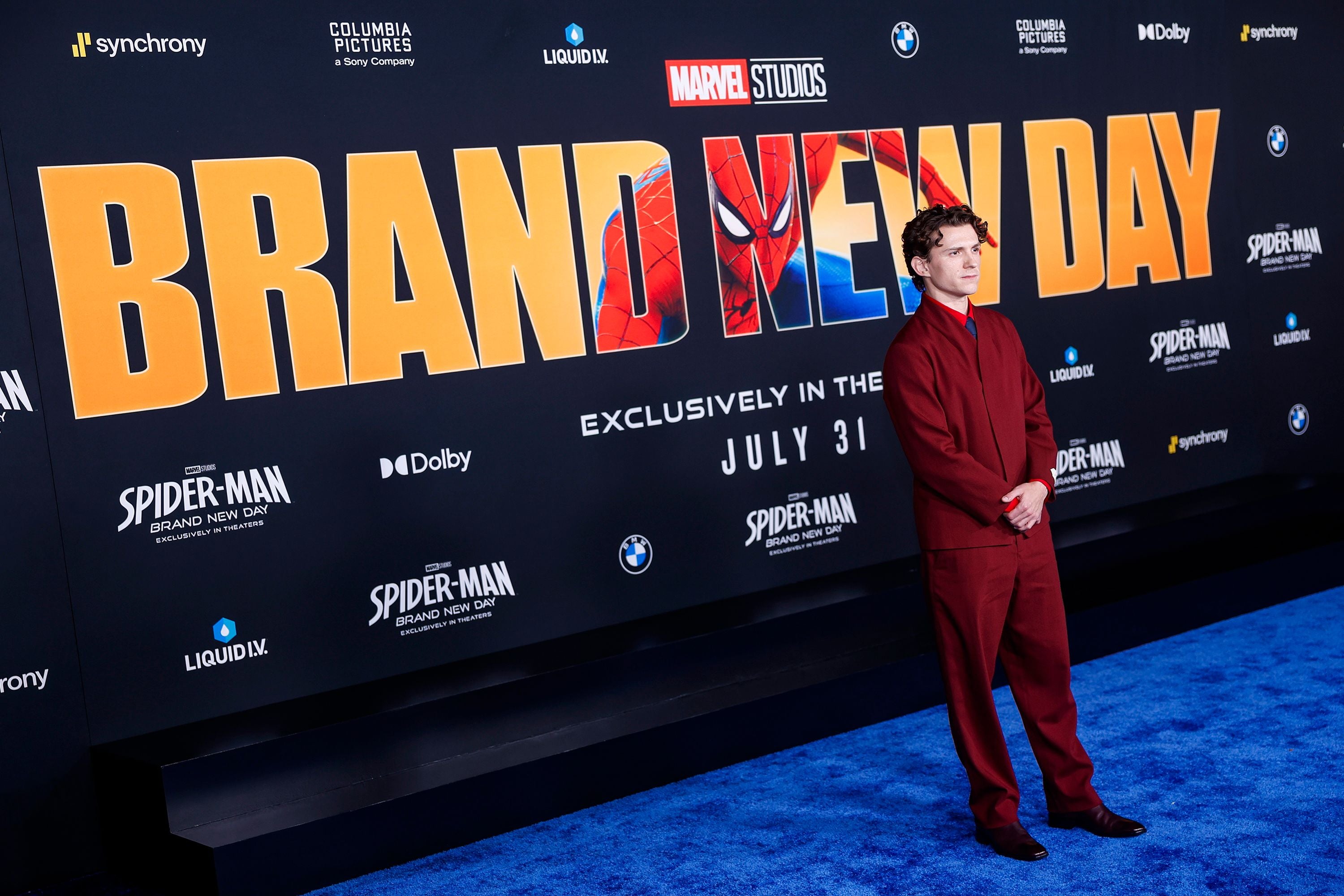 Tom Holland auf dem blauen Teppich bei der Premiere von "Spider-Man: Brand New Day" in Los Angeles.