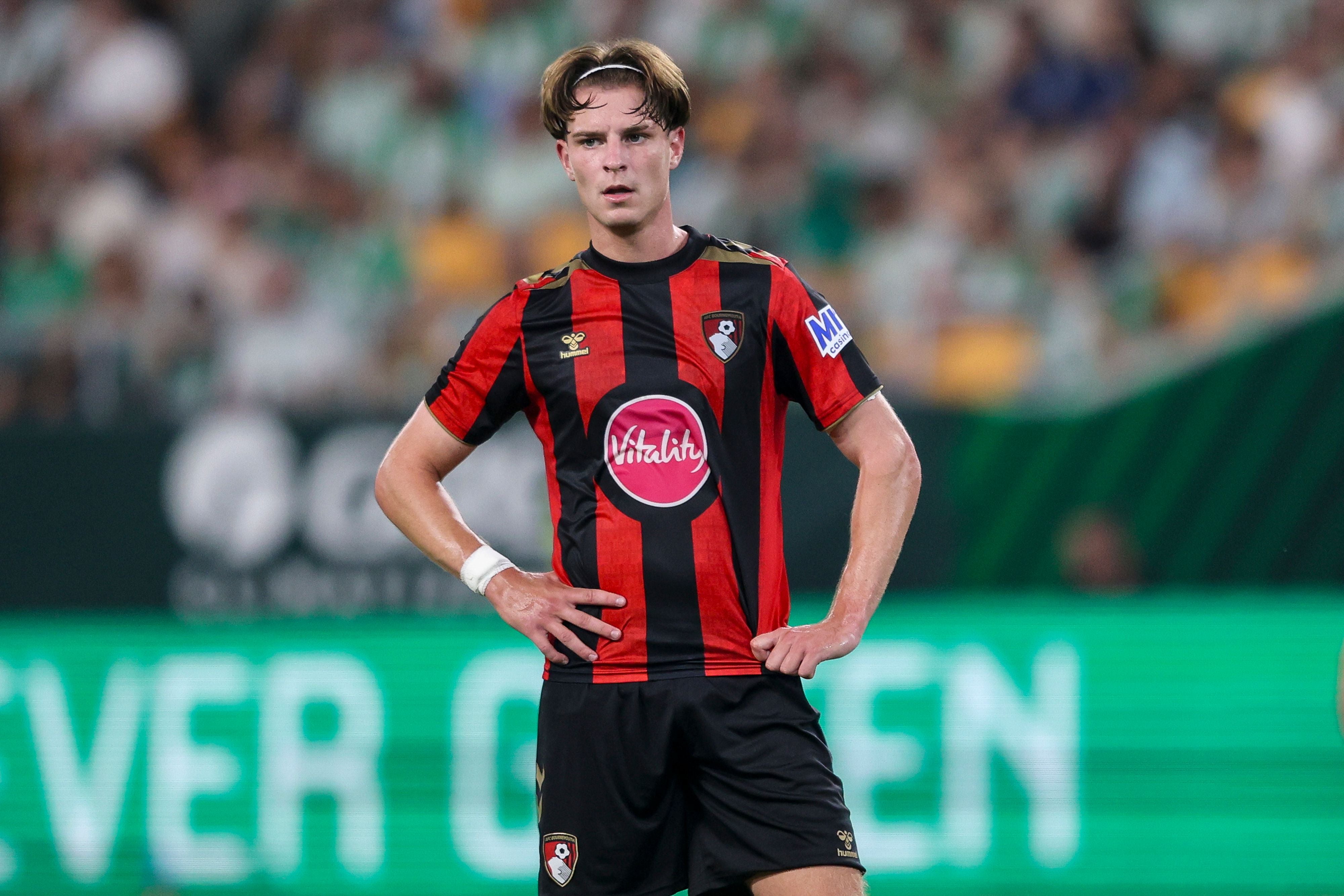Alex Scott von Bournemouth