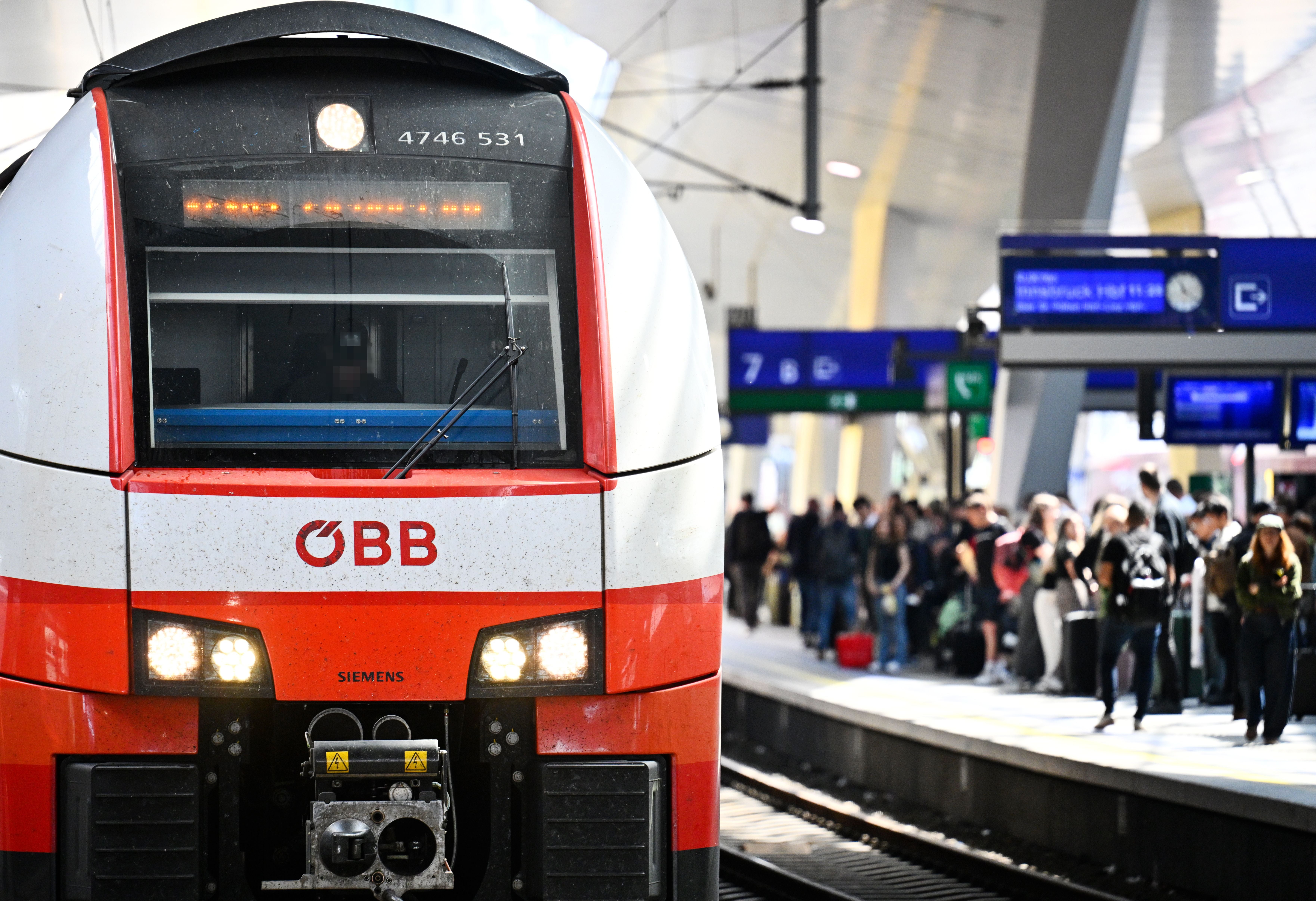 Am Wiener Hauptbahnhof.
