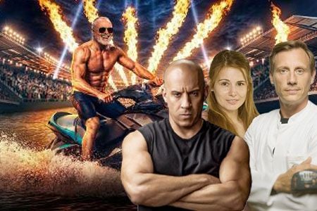 Drei Personen vor einem muskulösen Mann auf Jetski mit Feuerfontänen in einem Stadion.