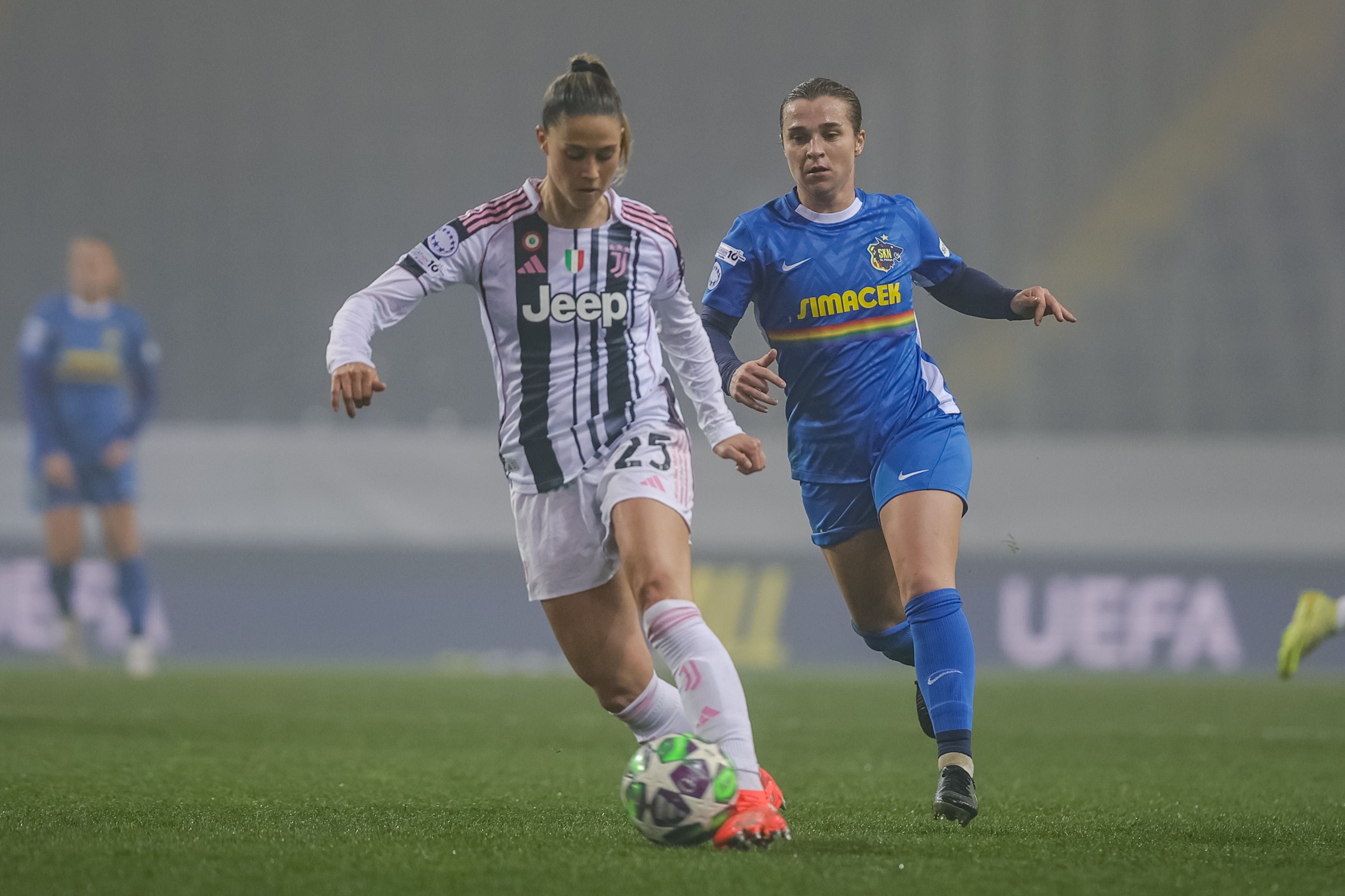 Viola Calligaris (Juventus) gegen Leila Peneau (SKN St. Pölten)