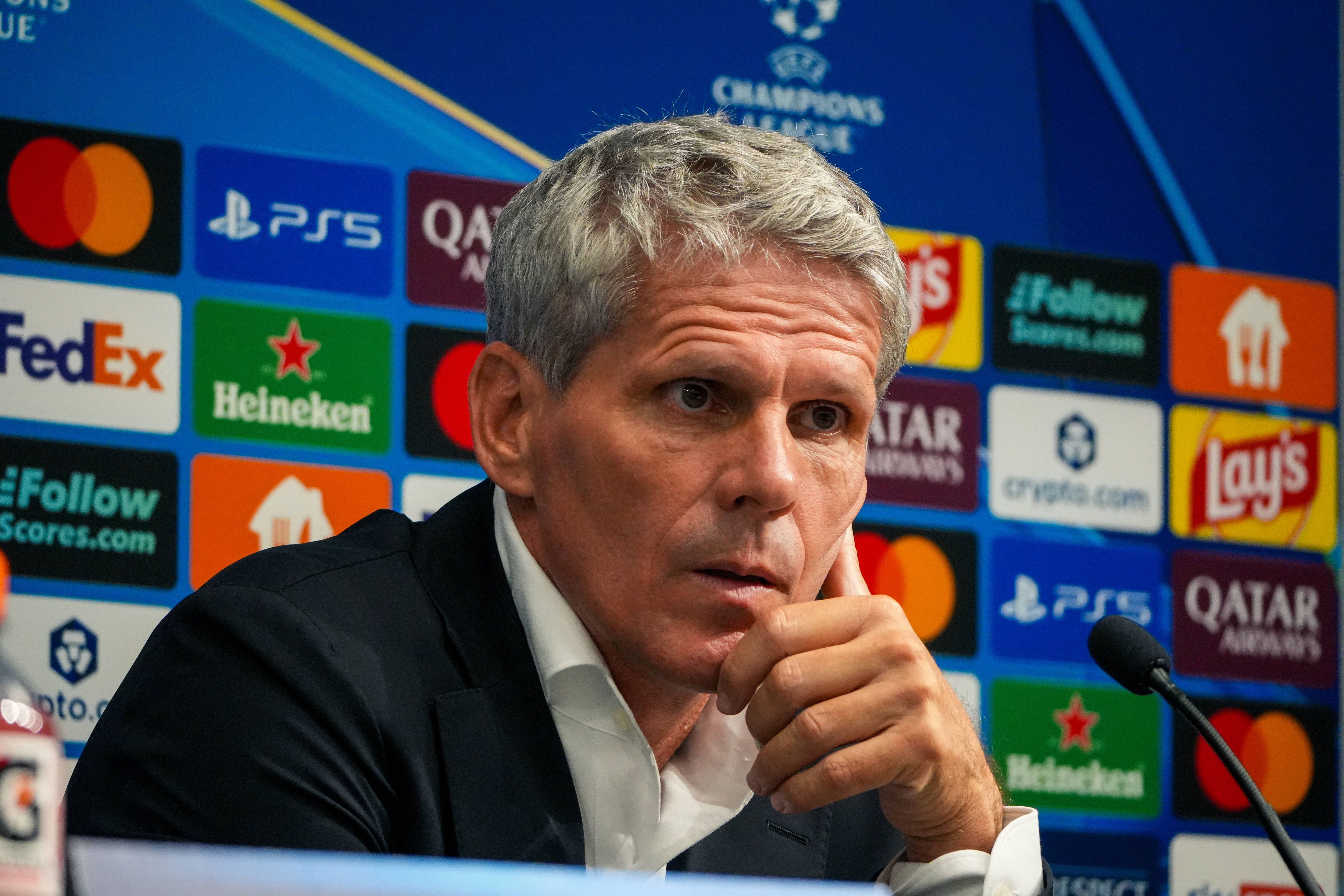 Dietmar Kühbauer bei einer Pressekonferenz nach einem Champions-League-Spiel in Linz.