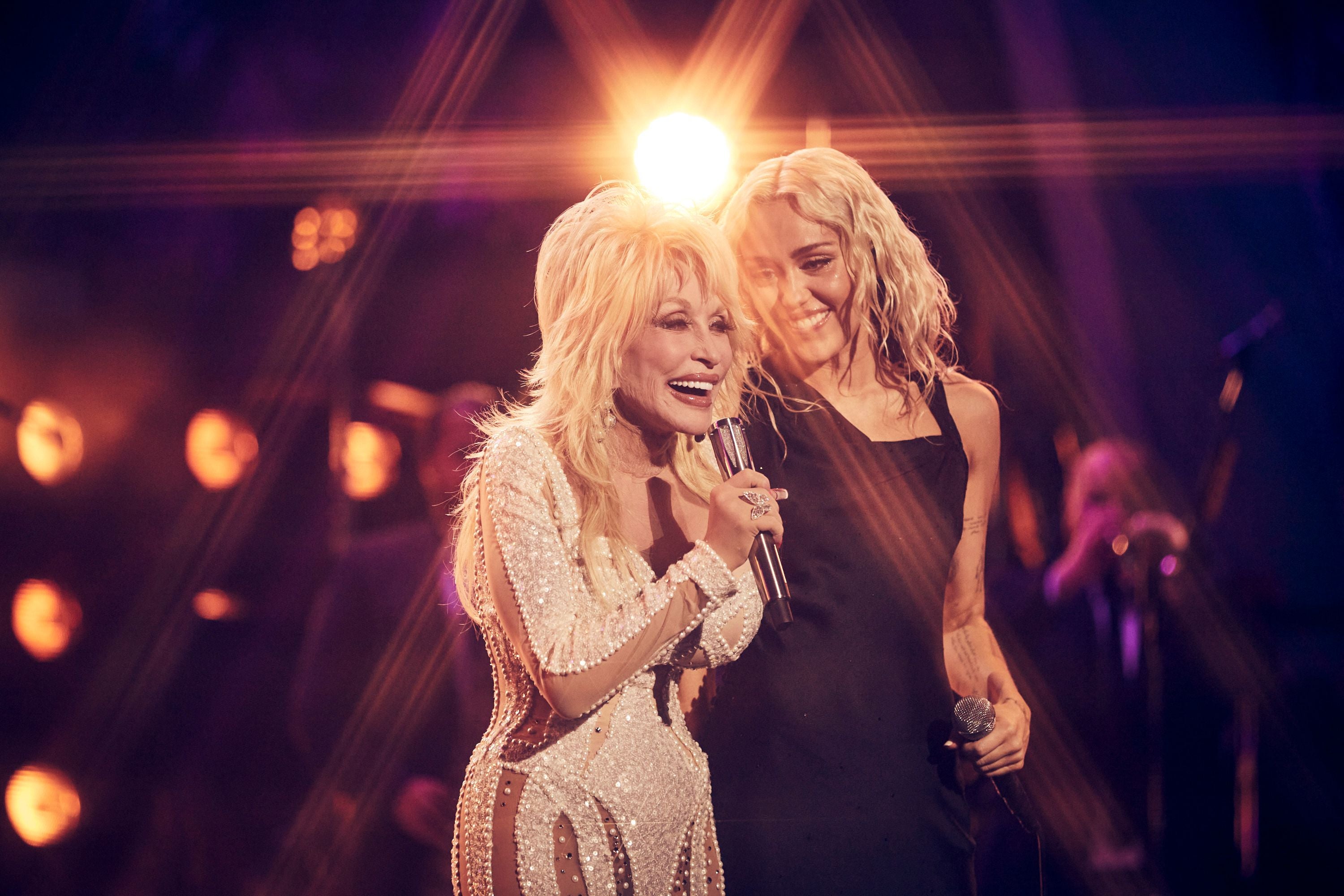 Dolly Parton und Miley Cyrus