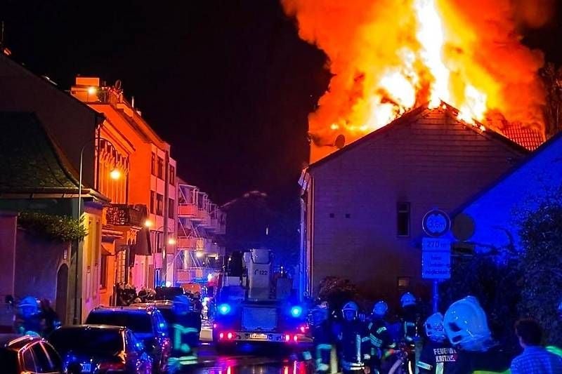 Spektakulärer Großbrand.