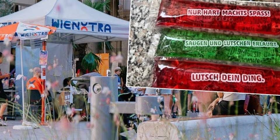 WienXtra-Stand im Freien und nahe Ansicht von Eis am Stiel mit humorvollen Sprüchen auf der Verpackung.