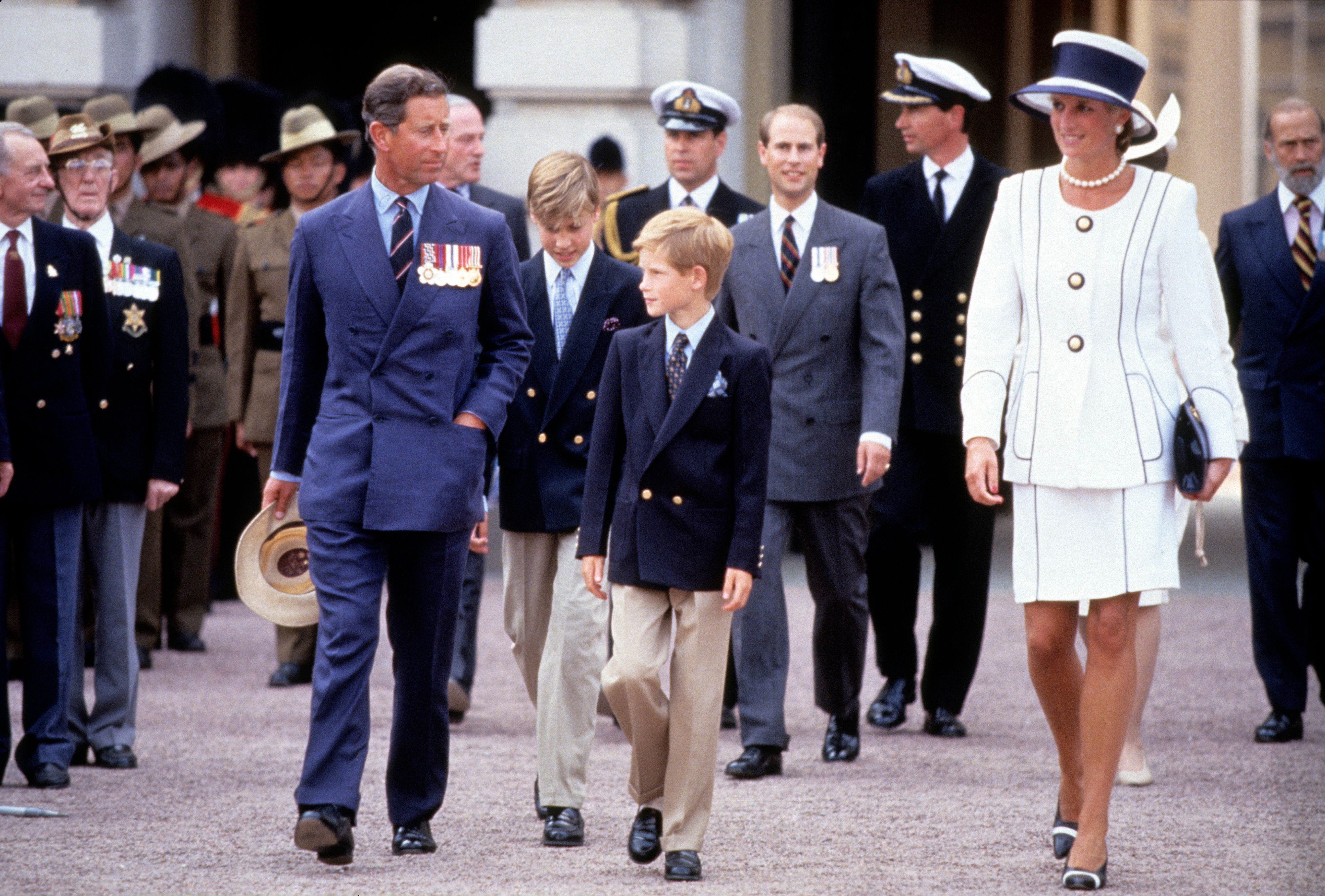 Prinzessin Diana mit ihren Söhnen