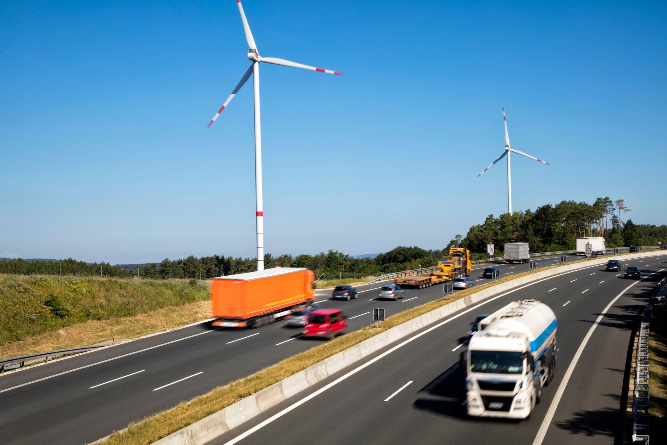 Lkw auf Autobahn.
