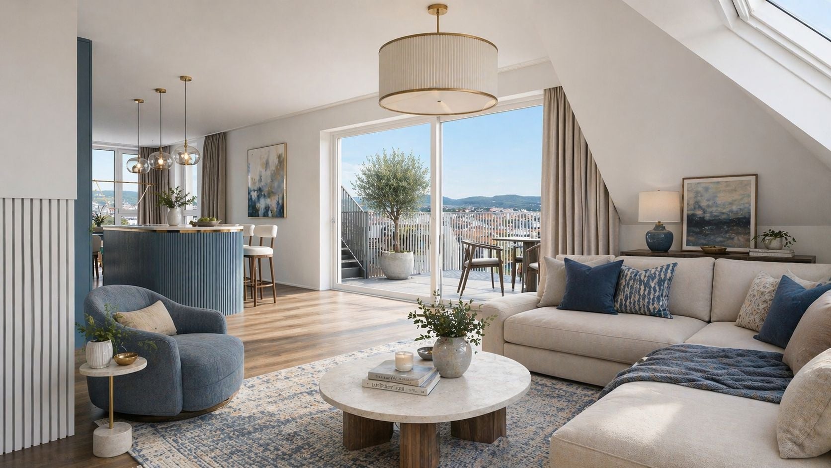 Modernes Wohnzimmer mit hellen Möbeln, blauen Akzenten und Zugang zu einer Terrasse mit Ausblick.