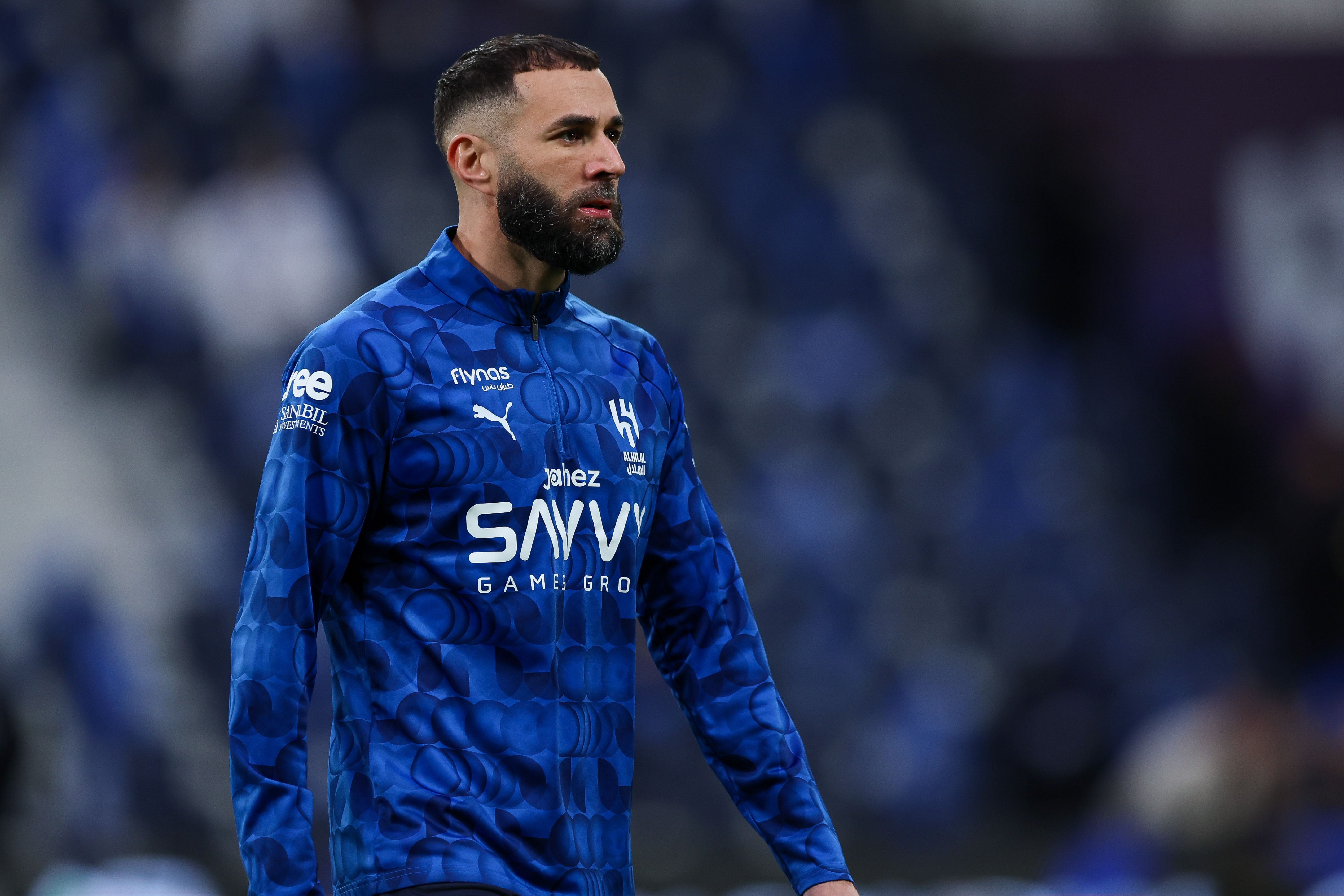 RIYADH, SAUDI ARABIA - FEBRUARY 21: Karim Benzema of Al Hilal warming up prior the Saudi Pro League match between Al Hilal and Al Ittihad at Kingdom Arena on February 21, 2026 in Riyadh, Saudi Arabia. (Photo by Yasser Bakhsh/Getty Images)