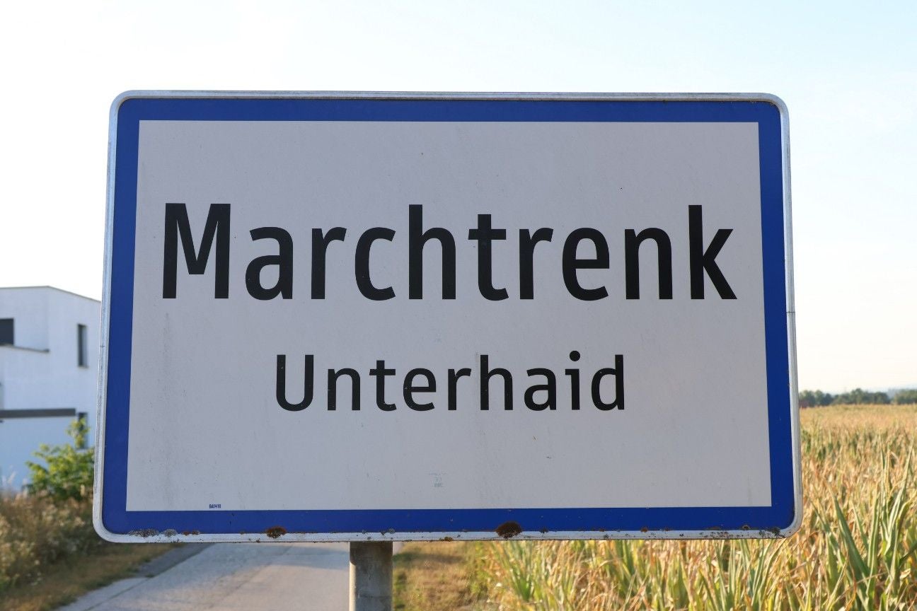 In einer Reigenhaussiedlung kam es zu dem unfassbaren Martyrium mit Todesfolge.
