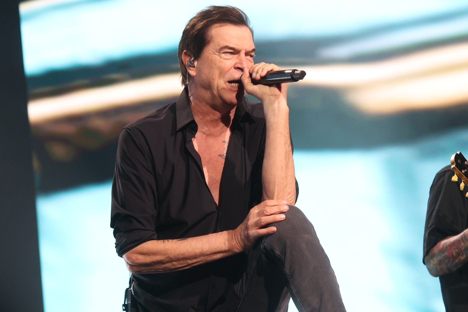 Sänger bei einem Konzert der Toten Hosen im Wiener Ernst-Happel-Stadion.